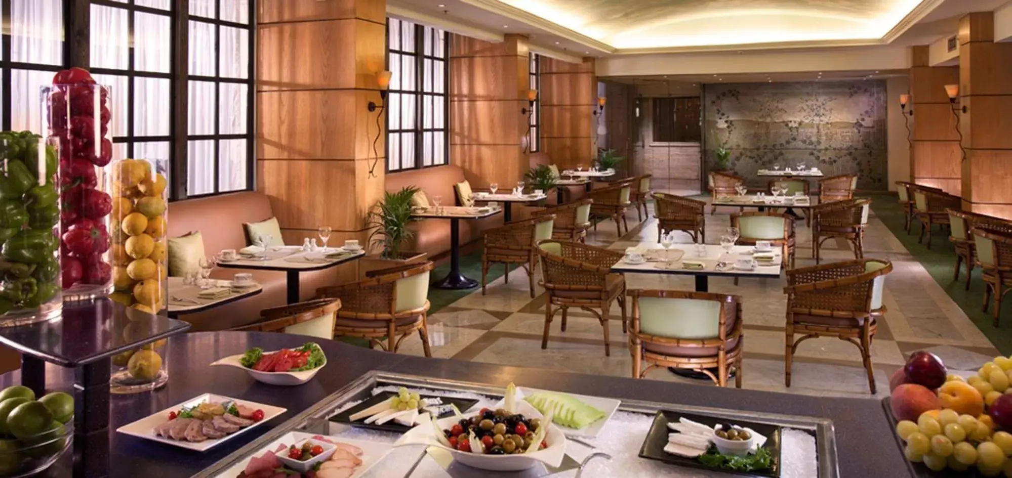 Breakfast, Restaurant/Places to Eat in Sonesta Hotel Tower & Casino Cairo