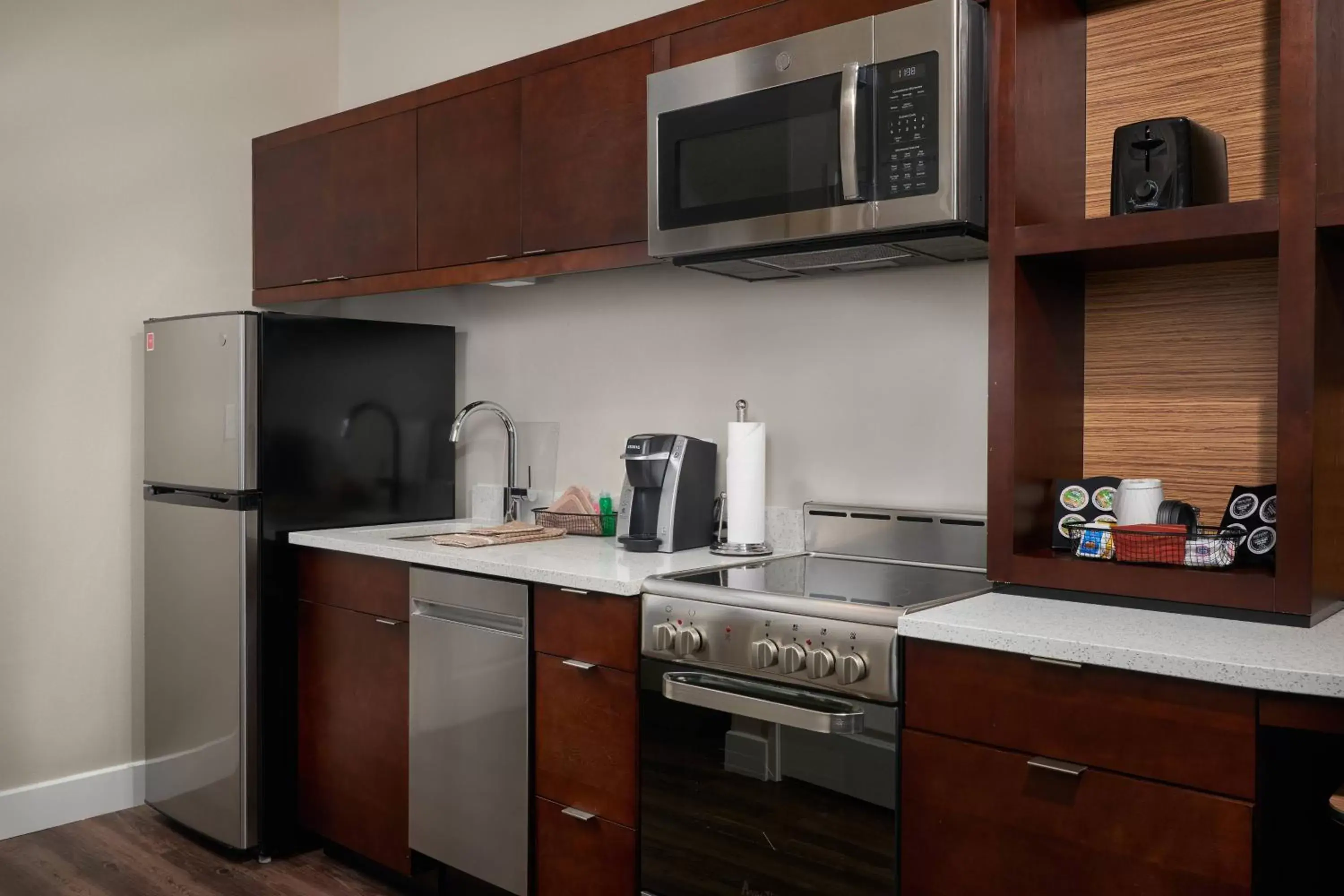 Bedroom, Kitchen/Kitchenette in TownePlace Suites Fort Worth Northwest Lake Worth