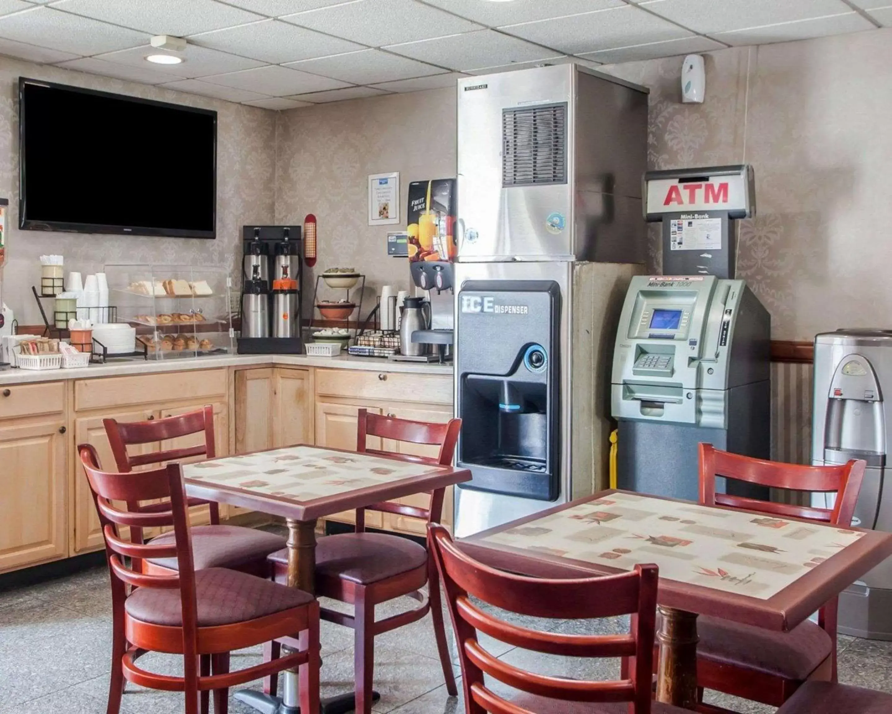 Restaurant/places to eat in Rodeway Inn Restaurant/places to eat in Rodeway Inn