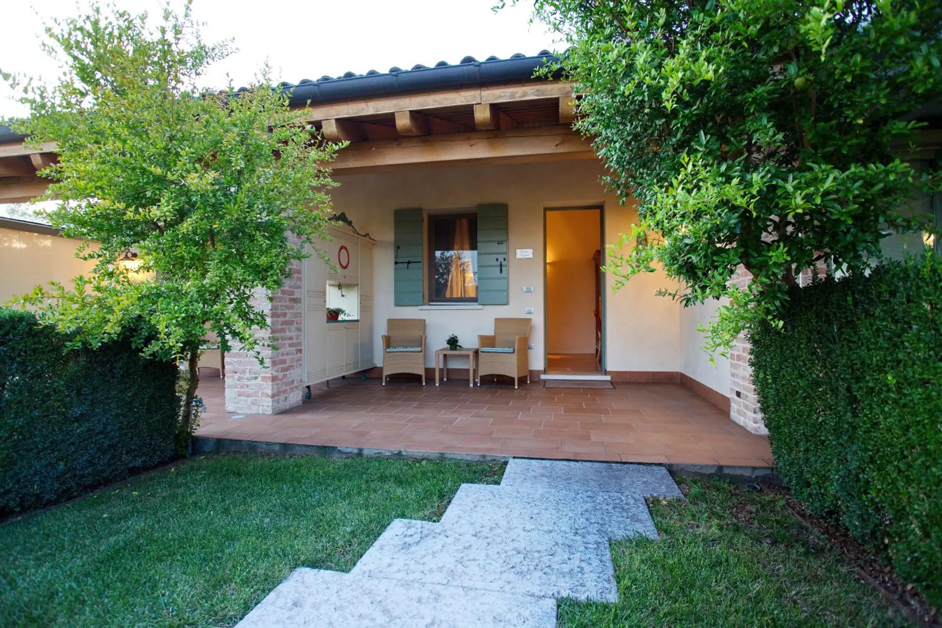 Facade/entrance, Property Building in Hotel Asolo