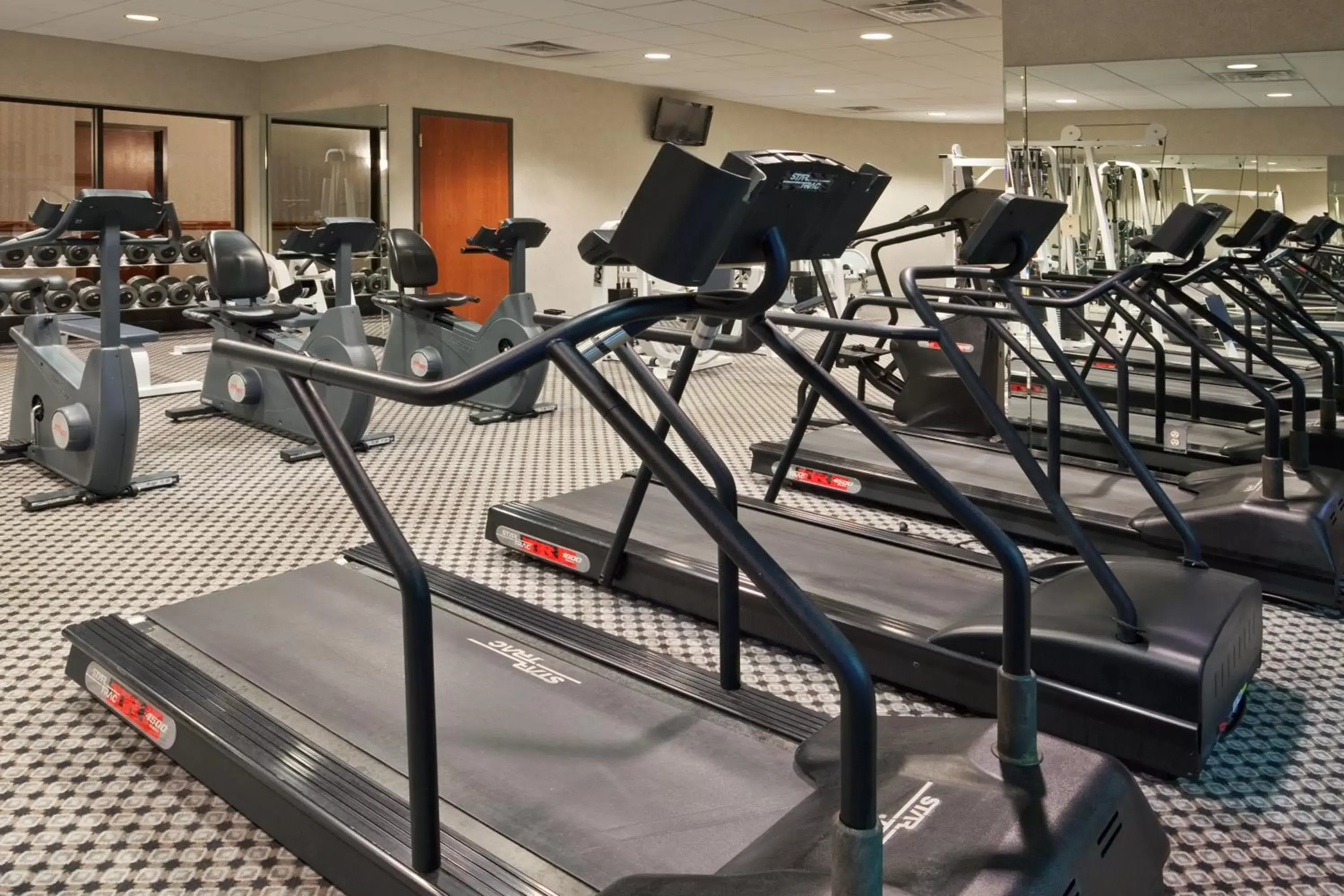 Fitness centre/facilities, Fitness Center/Facilities in Holiday Inn Express Hotel & Suites - Belleville Area, an IHG Hotel