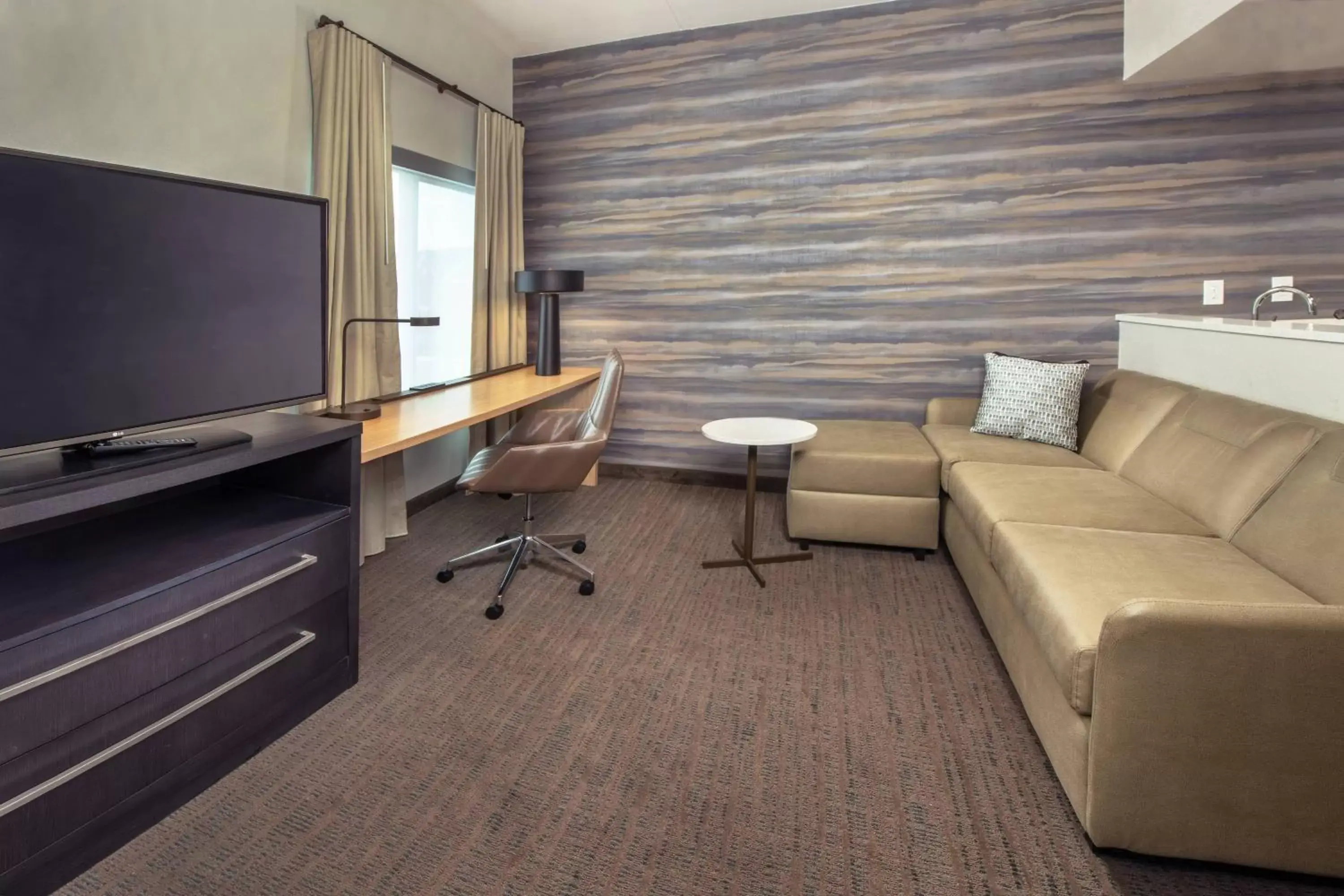 Bedroom, Seating Area in Residence Inn Fulton at Maple Lawn