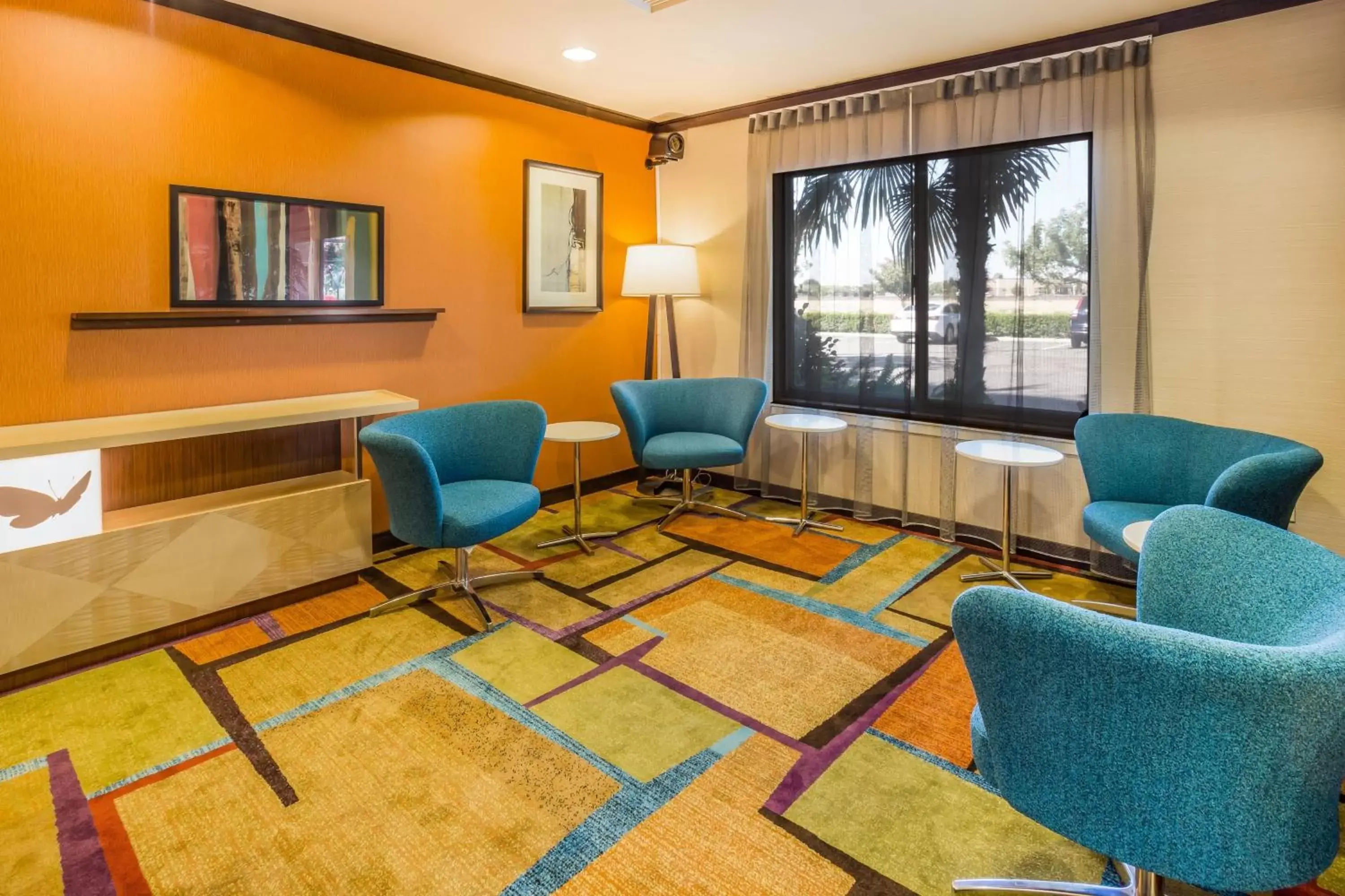 Lobby or reception, Seating Area in Fairfield Inn and Suites Turlock