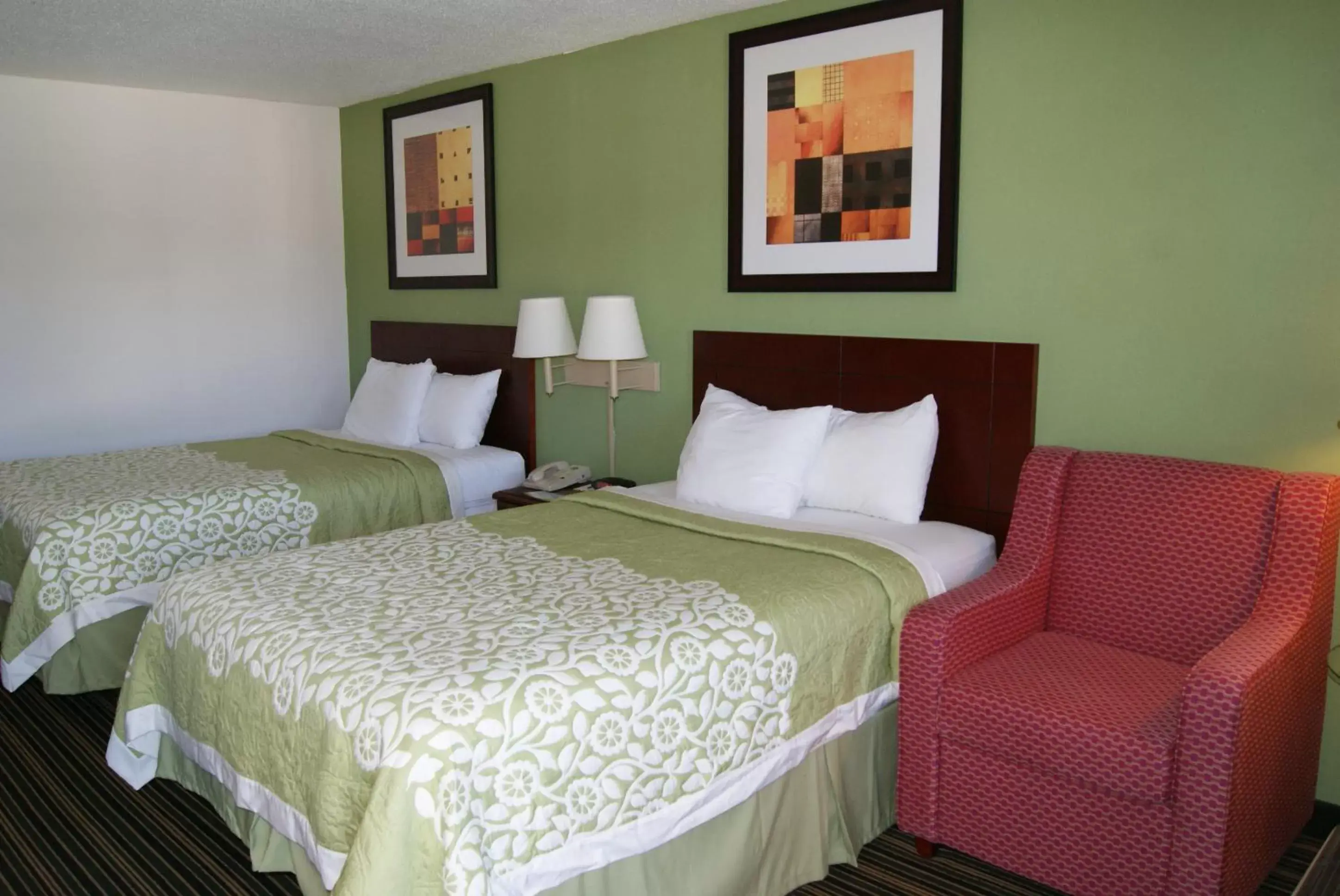 Bedroom, Bed in Days Inn by Wyndham Shelby