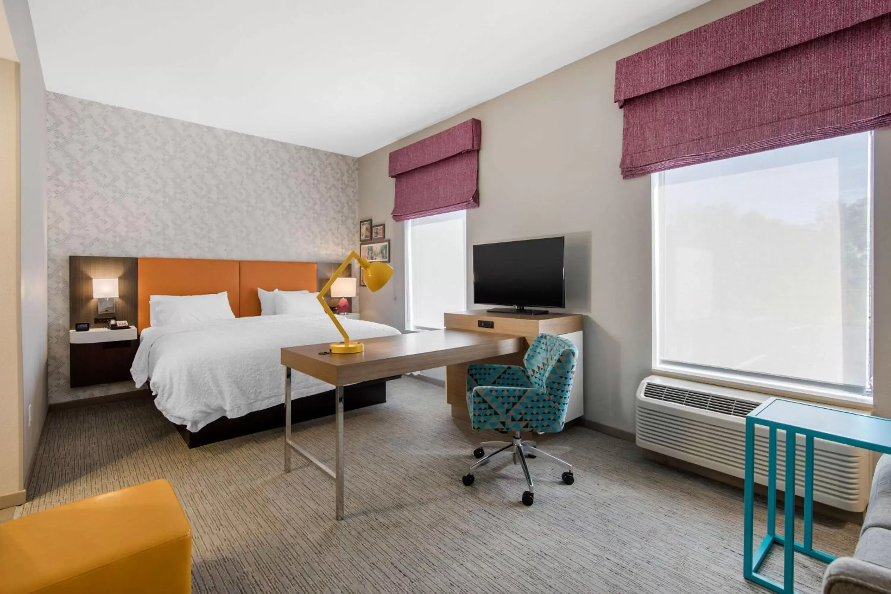 Bedroom, Bed in Hampton Inn & Suites Ruidoso Downs