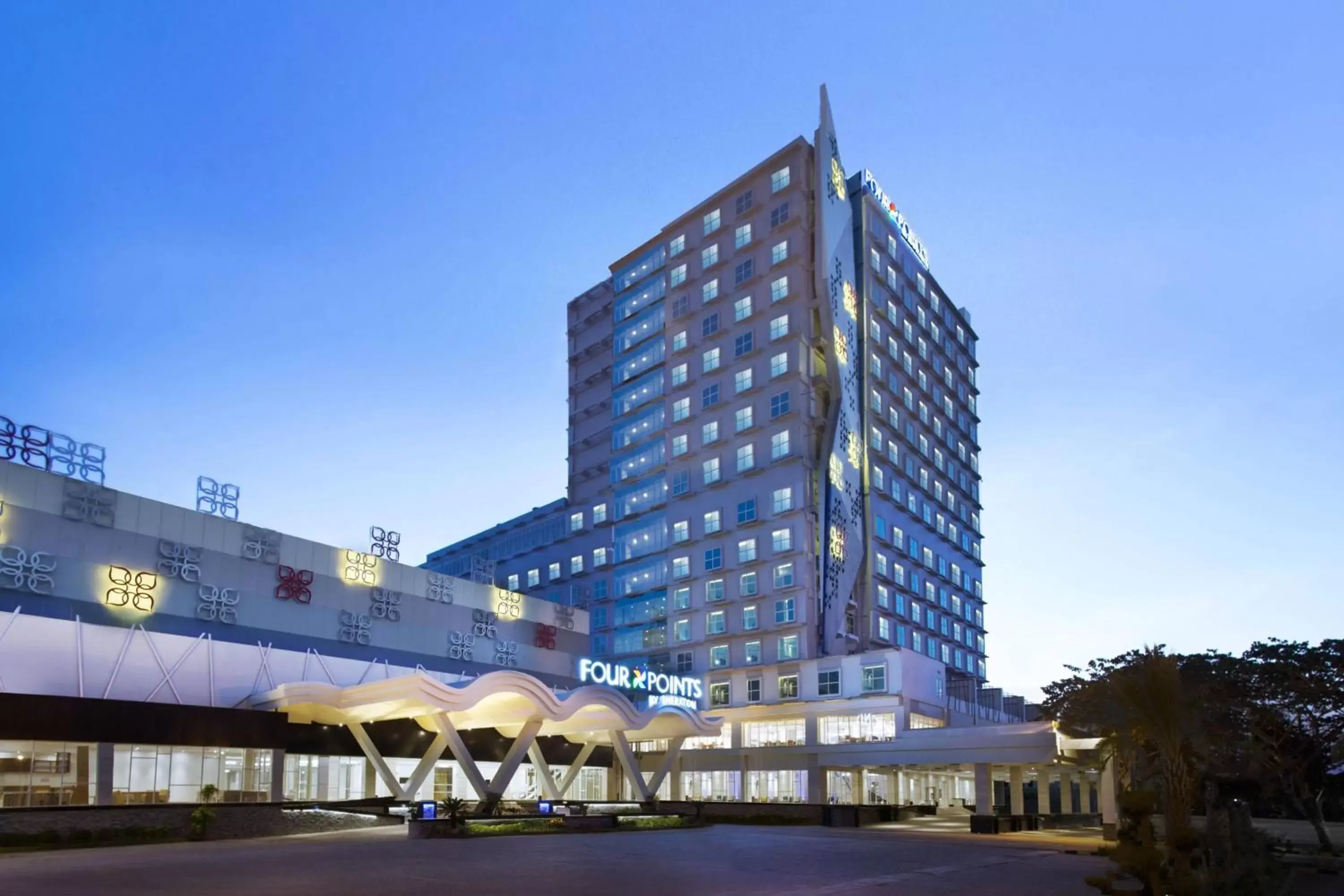 Property Building in Four Points by Sheraton Makassar