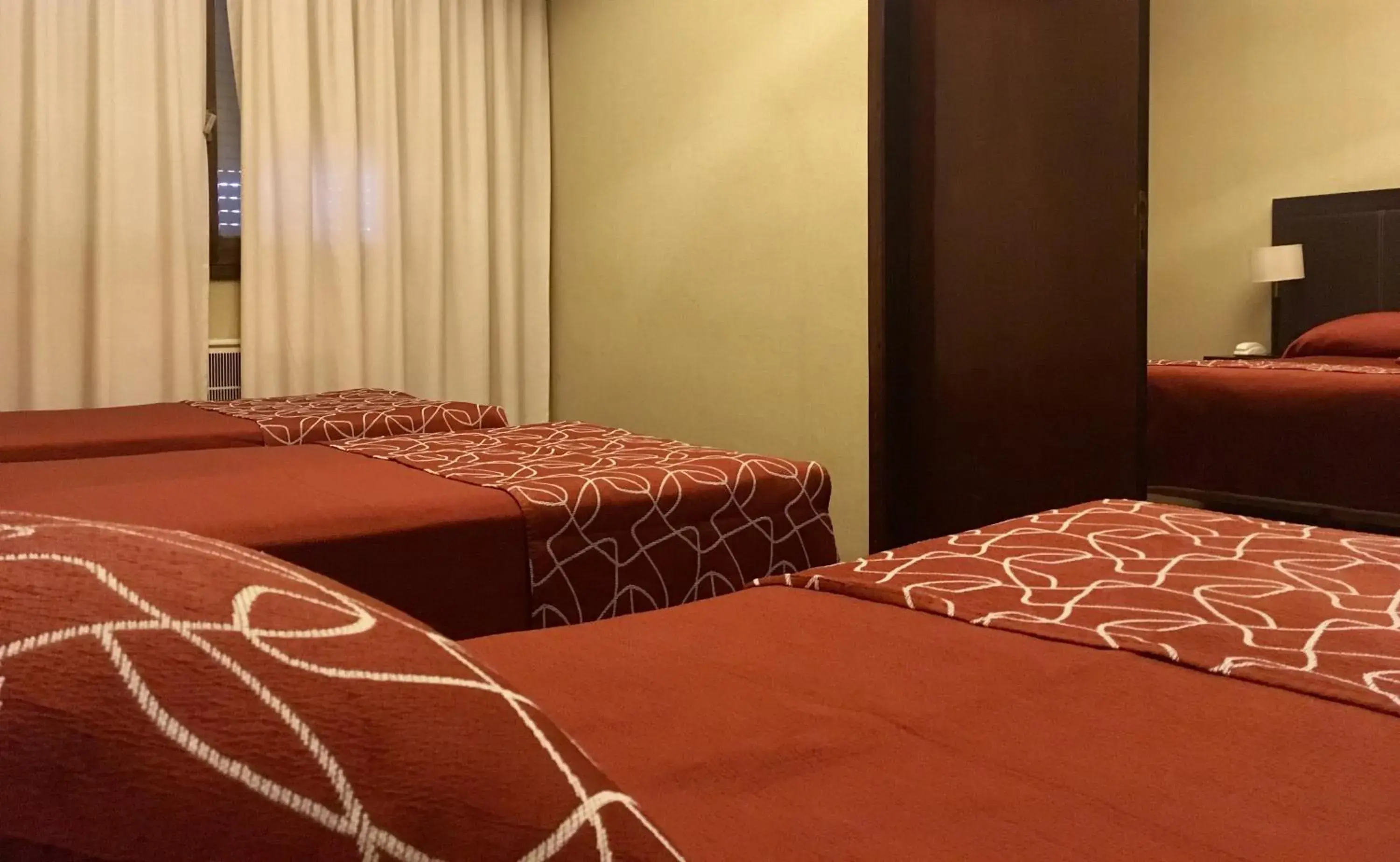 Bed in Hotel Premier