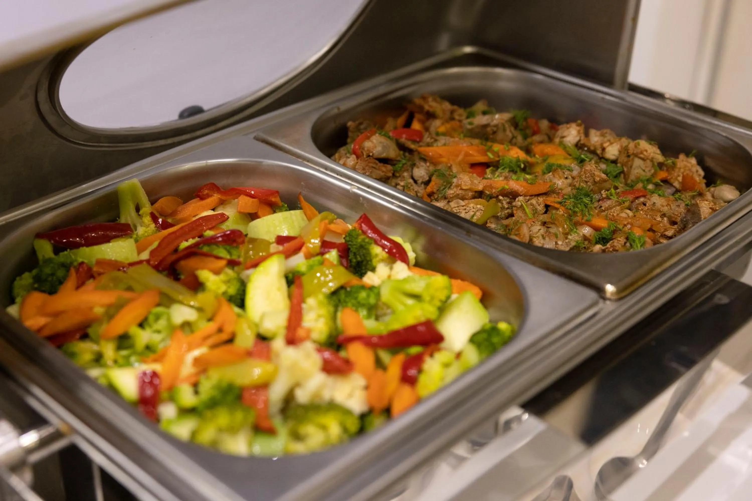 Buffet breakfast in Hotel Grand Palace