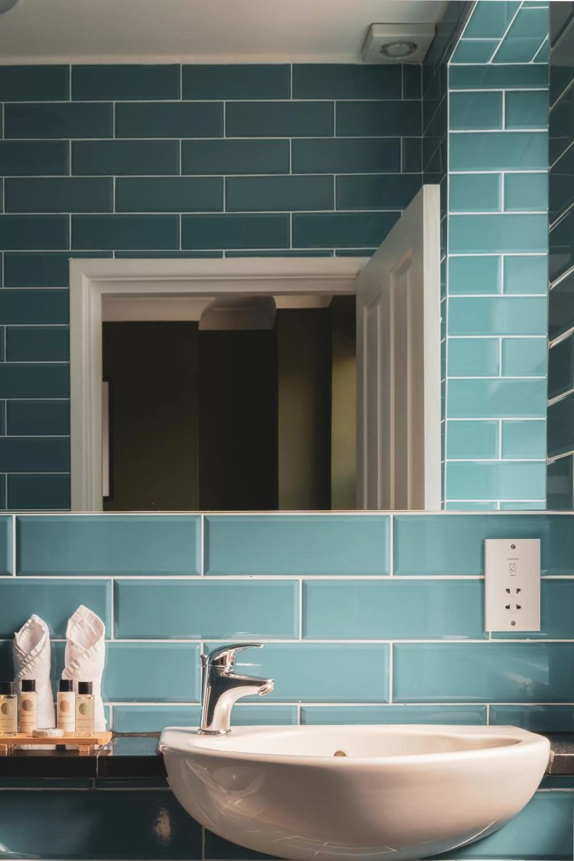 Bathroom in Old Ship Inn Hackney