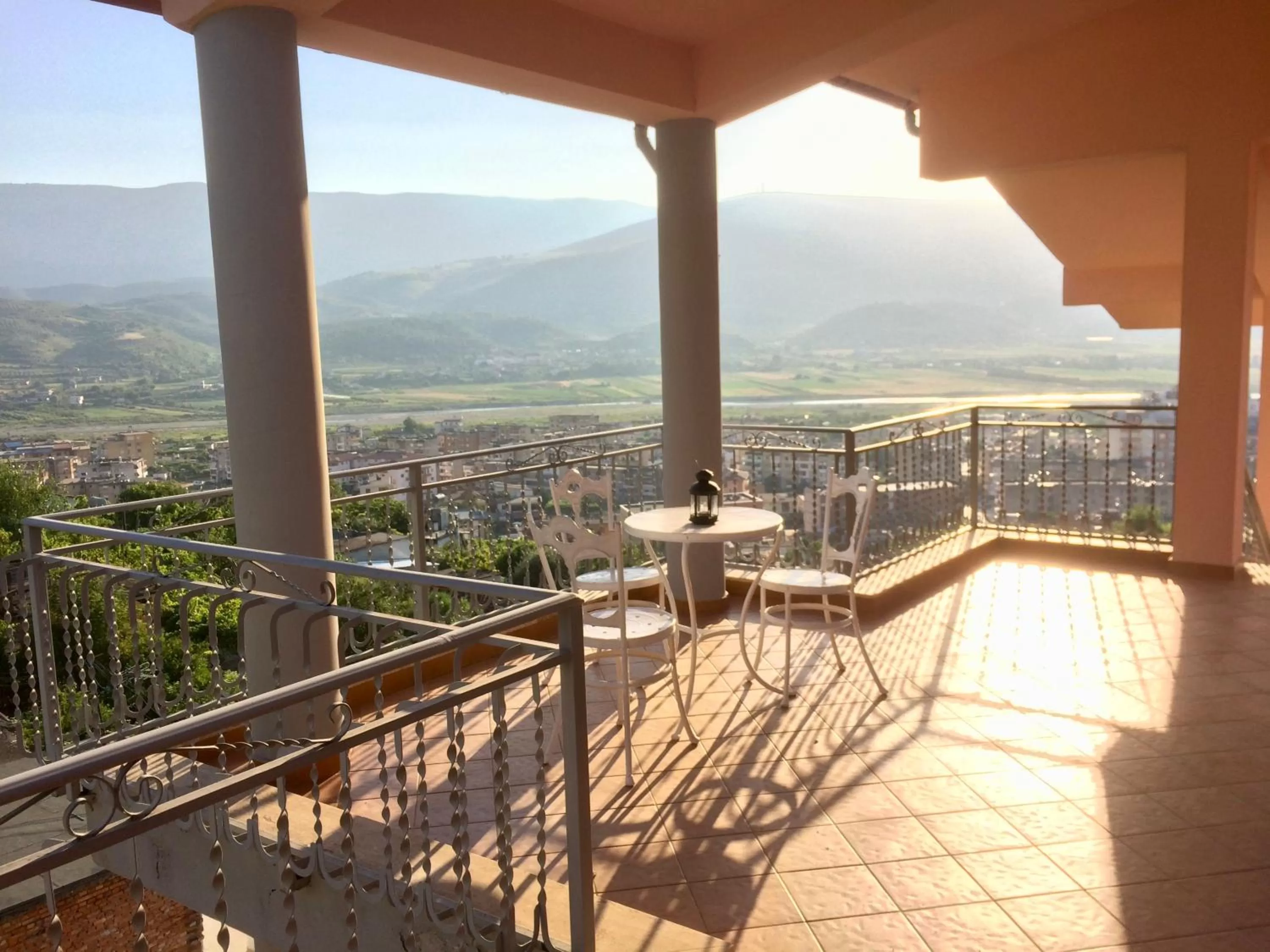 Balcony/Terrace in Guesthouse Villa Rosa Berat