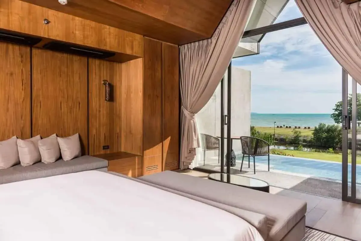 Bedroom, Bed in Ana Anan Resort & Villas Pattaya