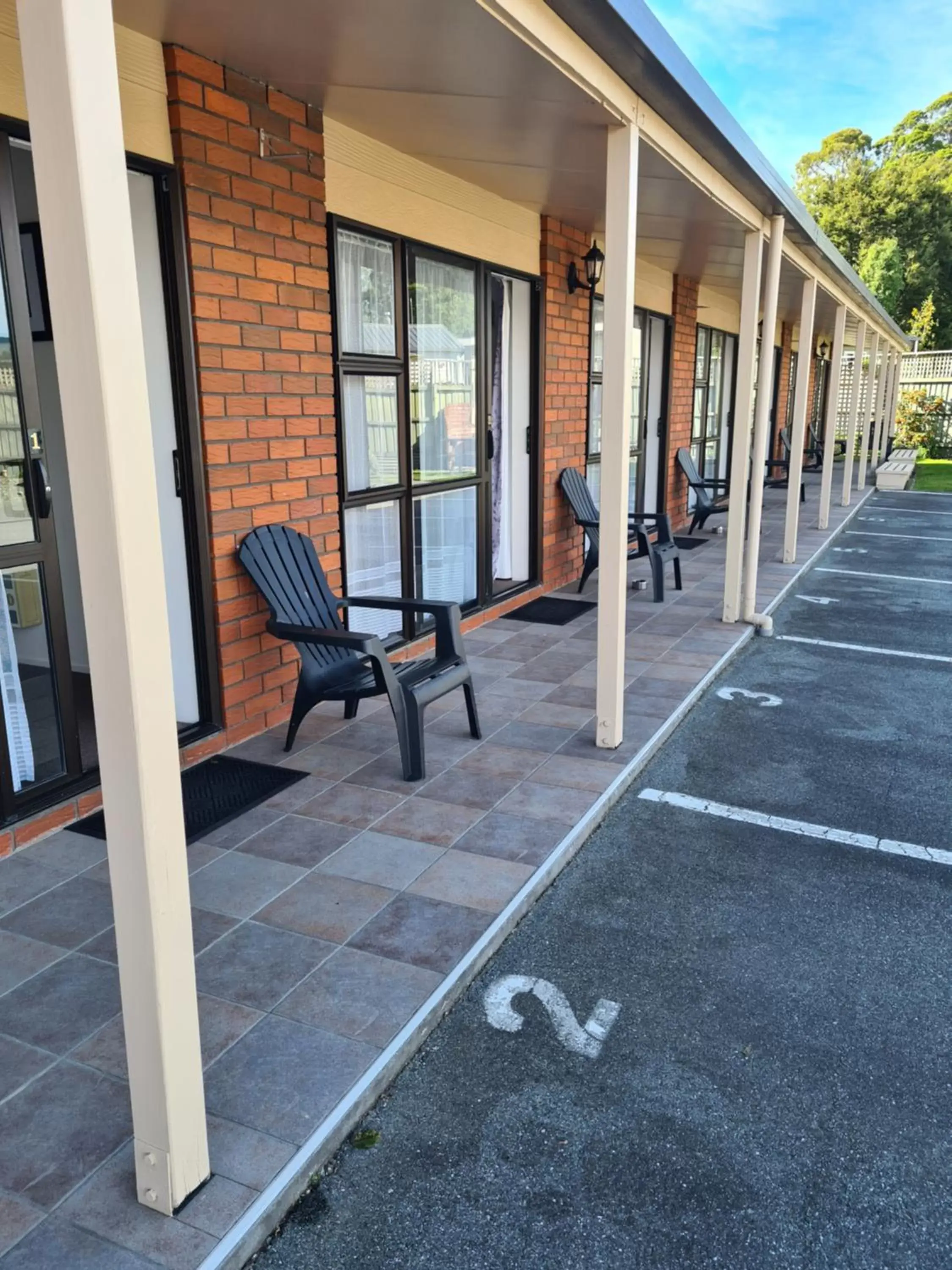 Patio in Arran Motel