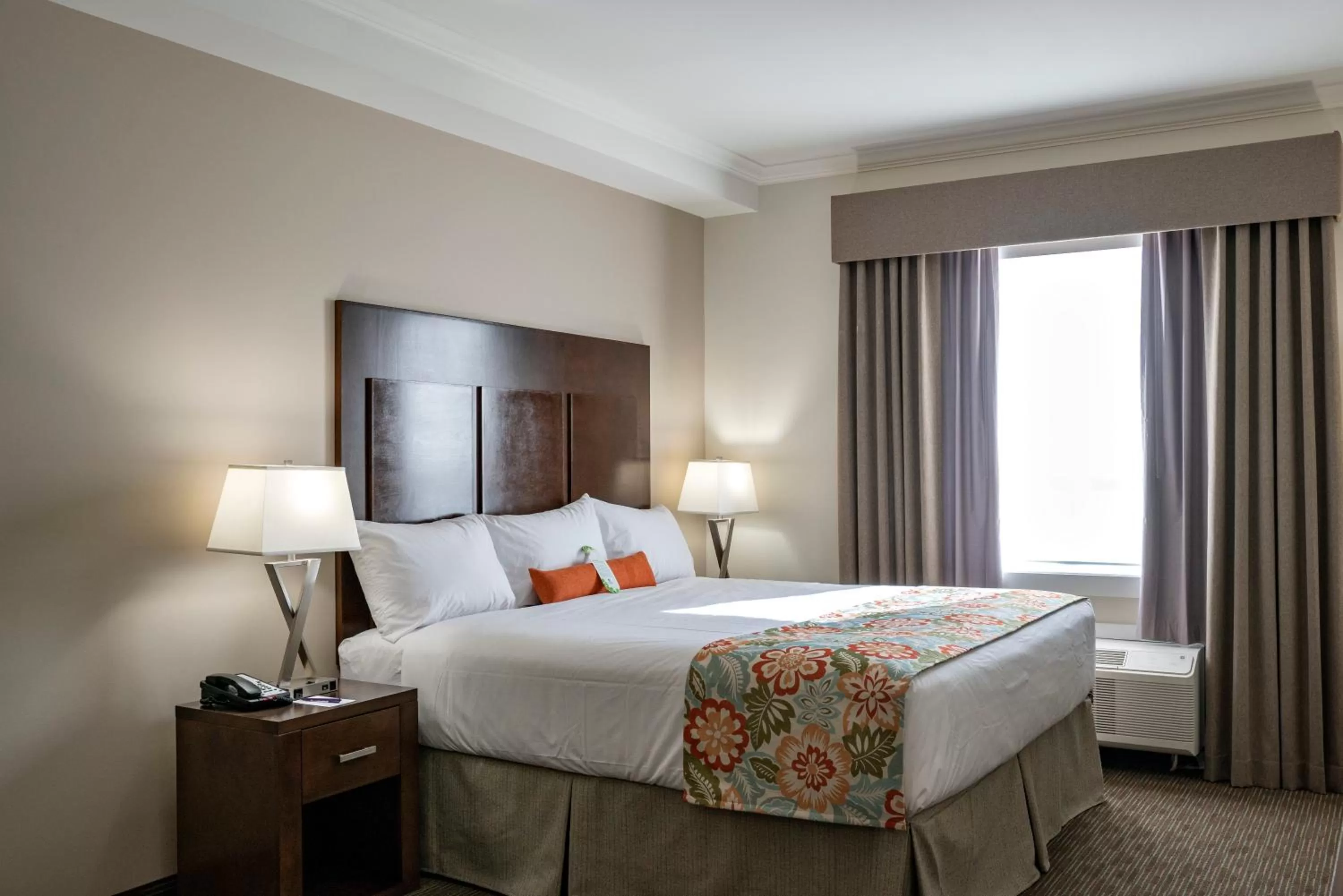 Bed in Coast Oliver Hotel