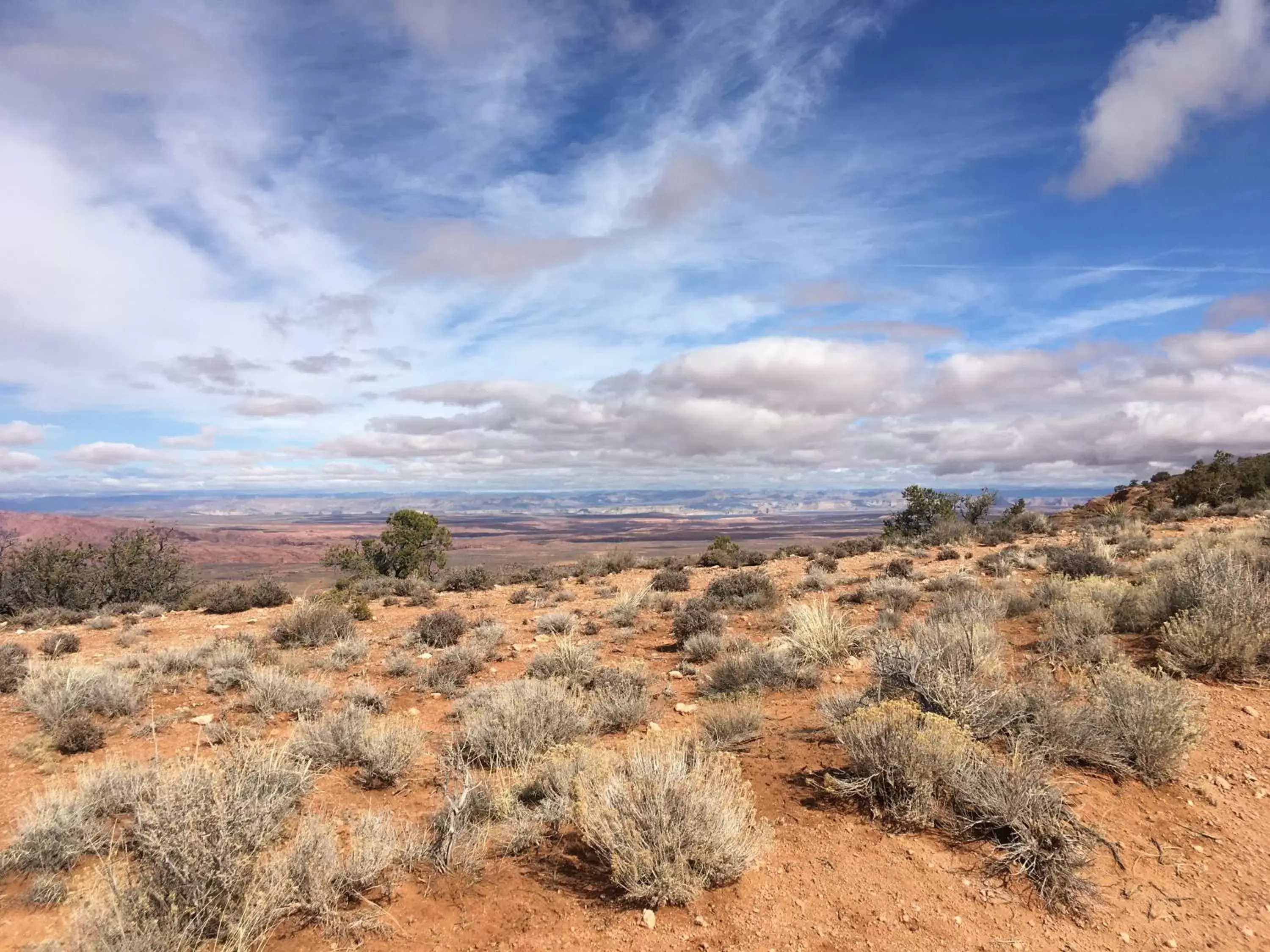 Hiking in Shash Dine' EcoRetreat