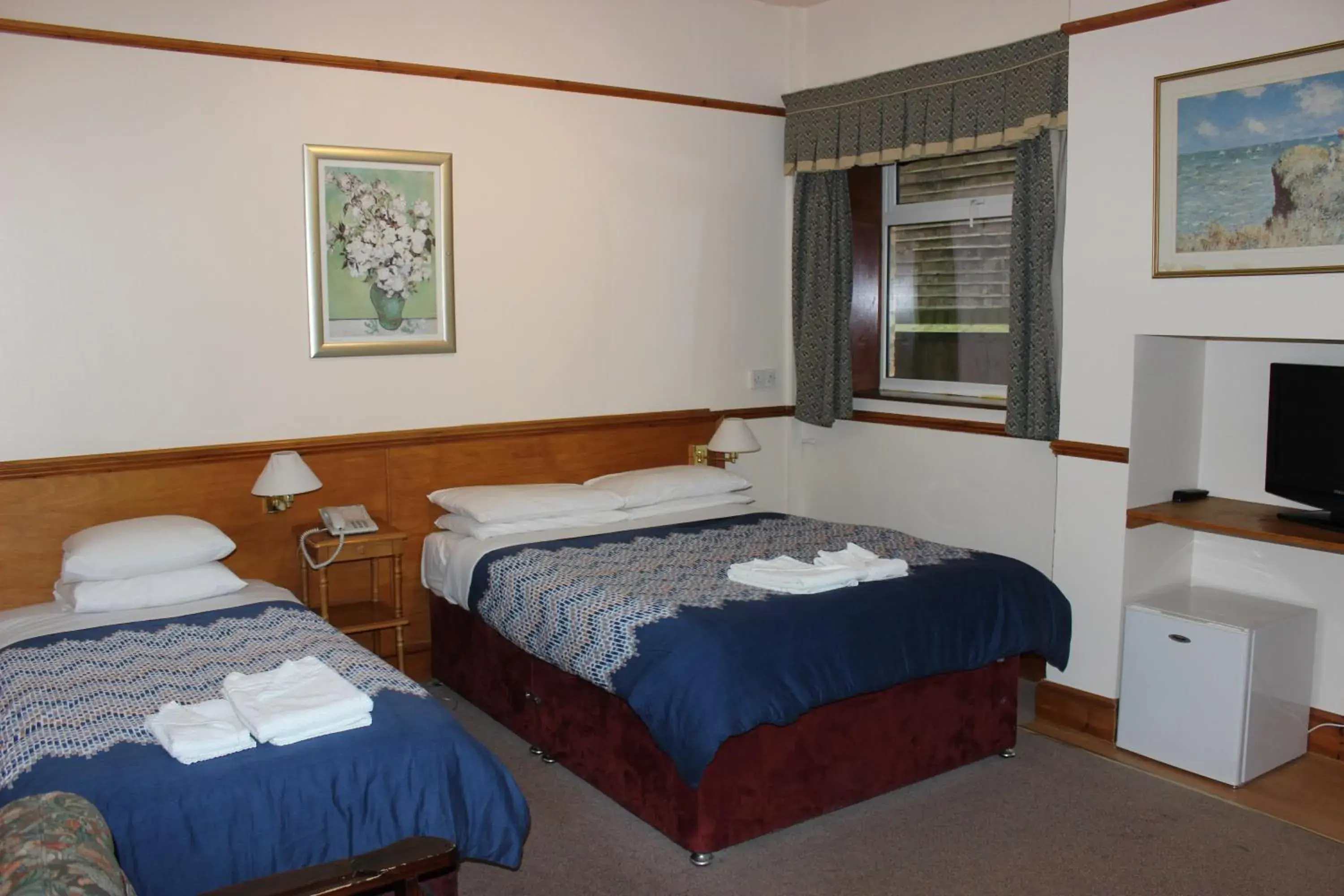 Bedroom, Bed in Heatherbank Guest House
