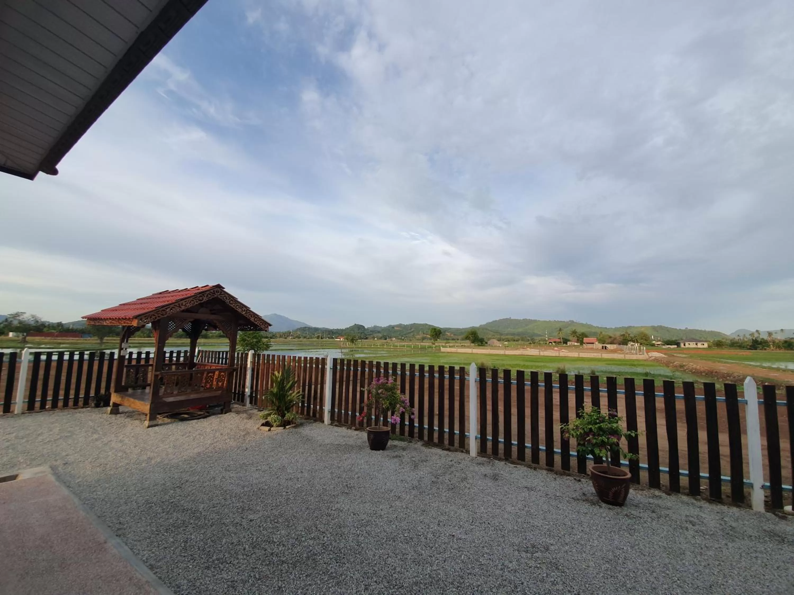 Sunrise in D’ Village Cottage