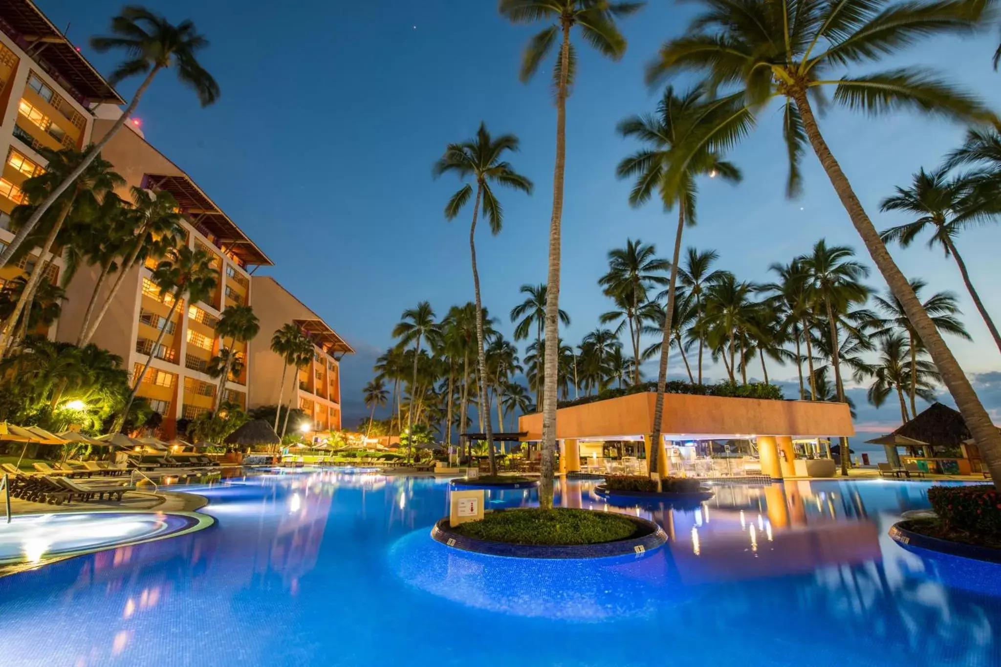 Swimming Pool in Club Regina Puerto Vallarta