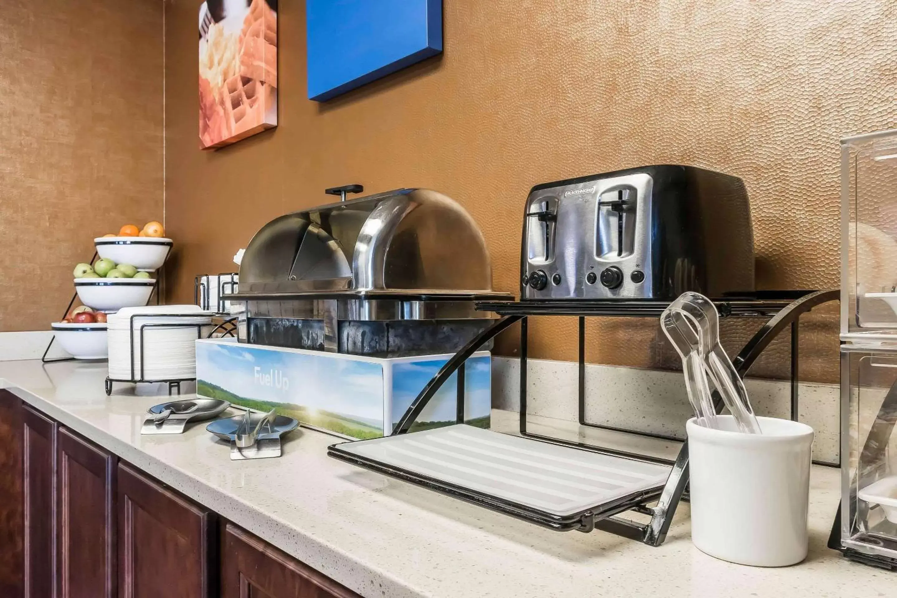 Restaurant/places to eat, Kitchen/Kitchenette in Comfort Inn Pine Grove