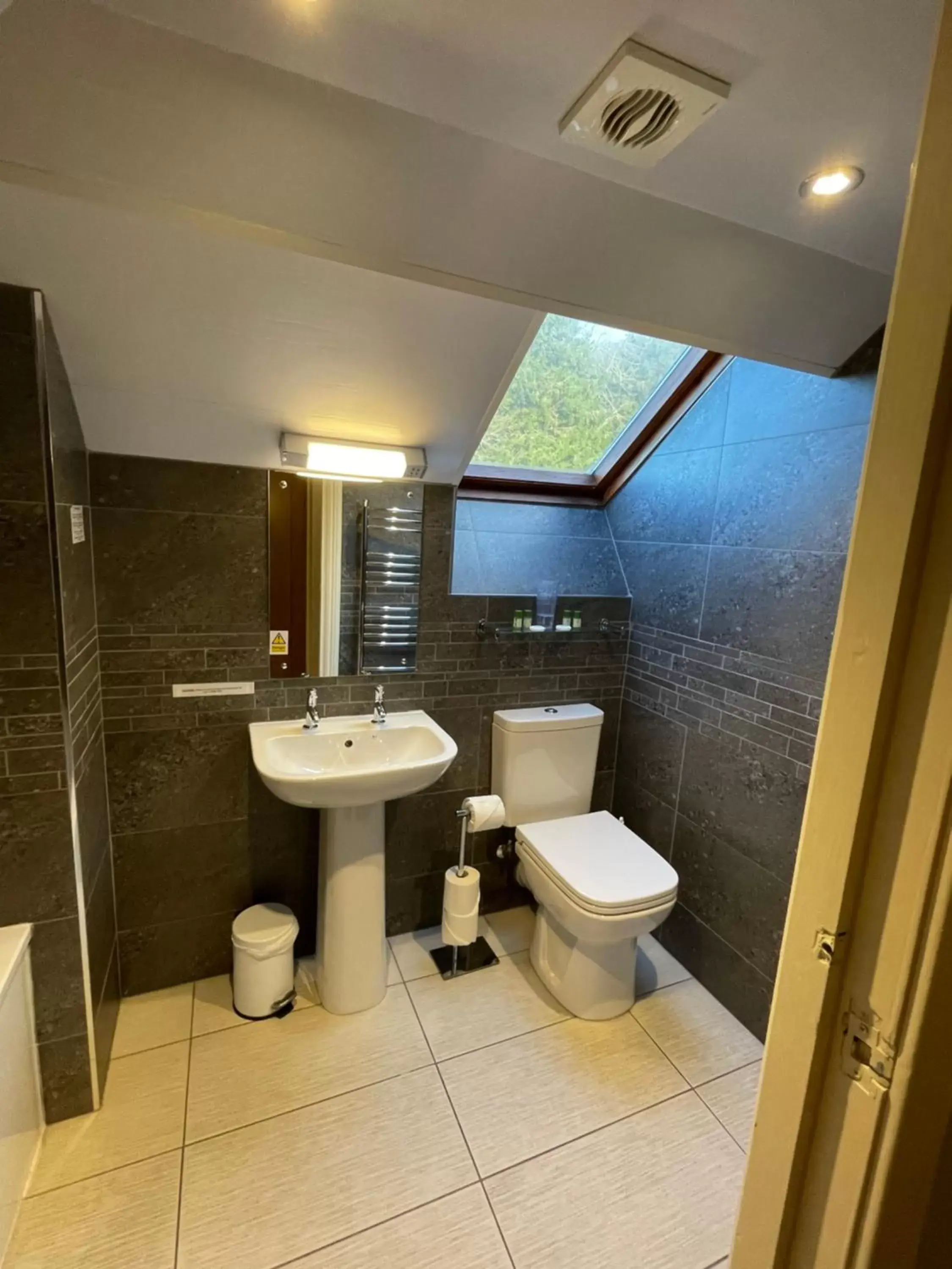 Bathroom in The Mary Mount Hotel