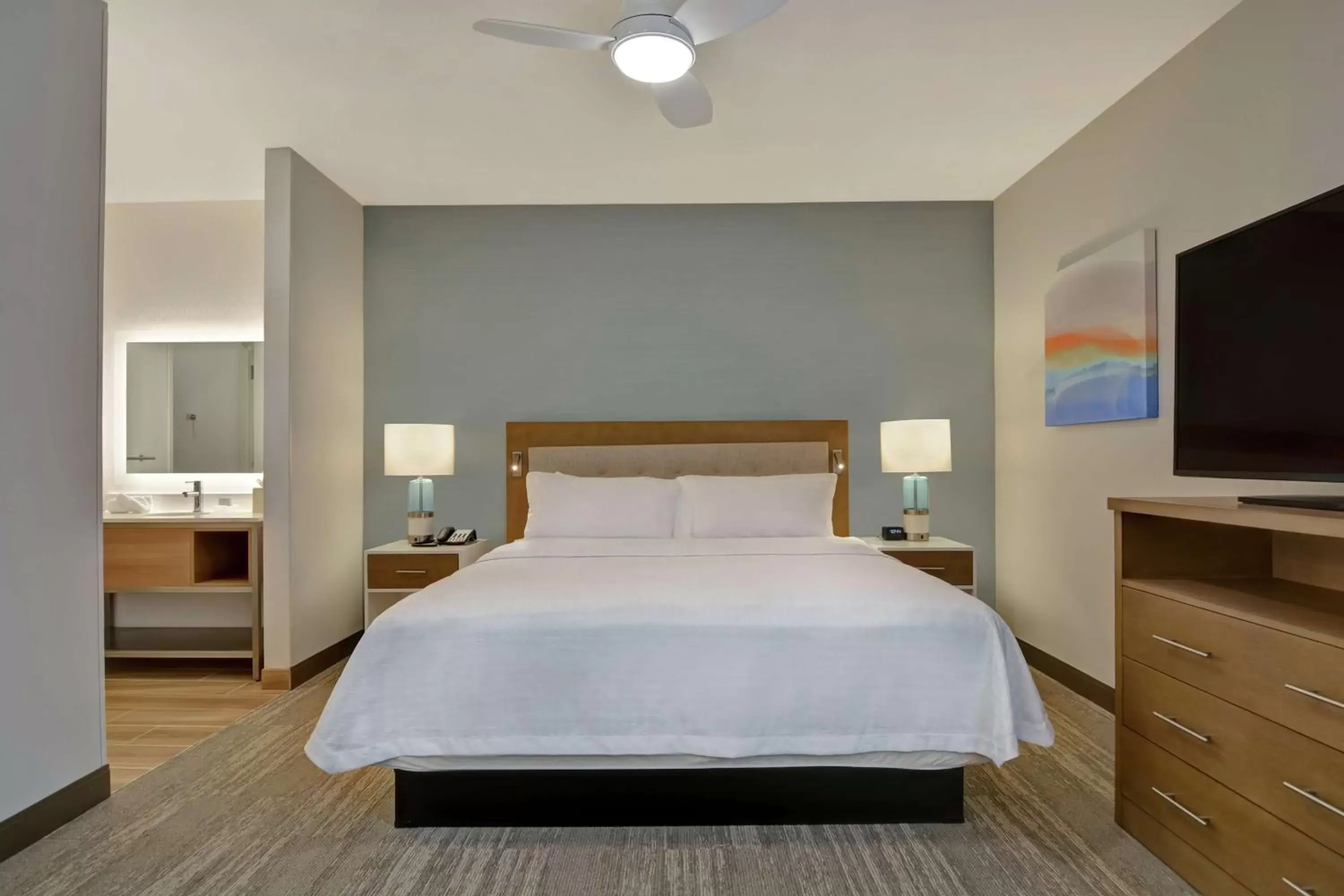 Bedroom, Bed in Homewood Suites By Hilton Chula Vista Eastlake