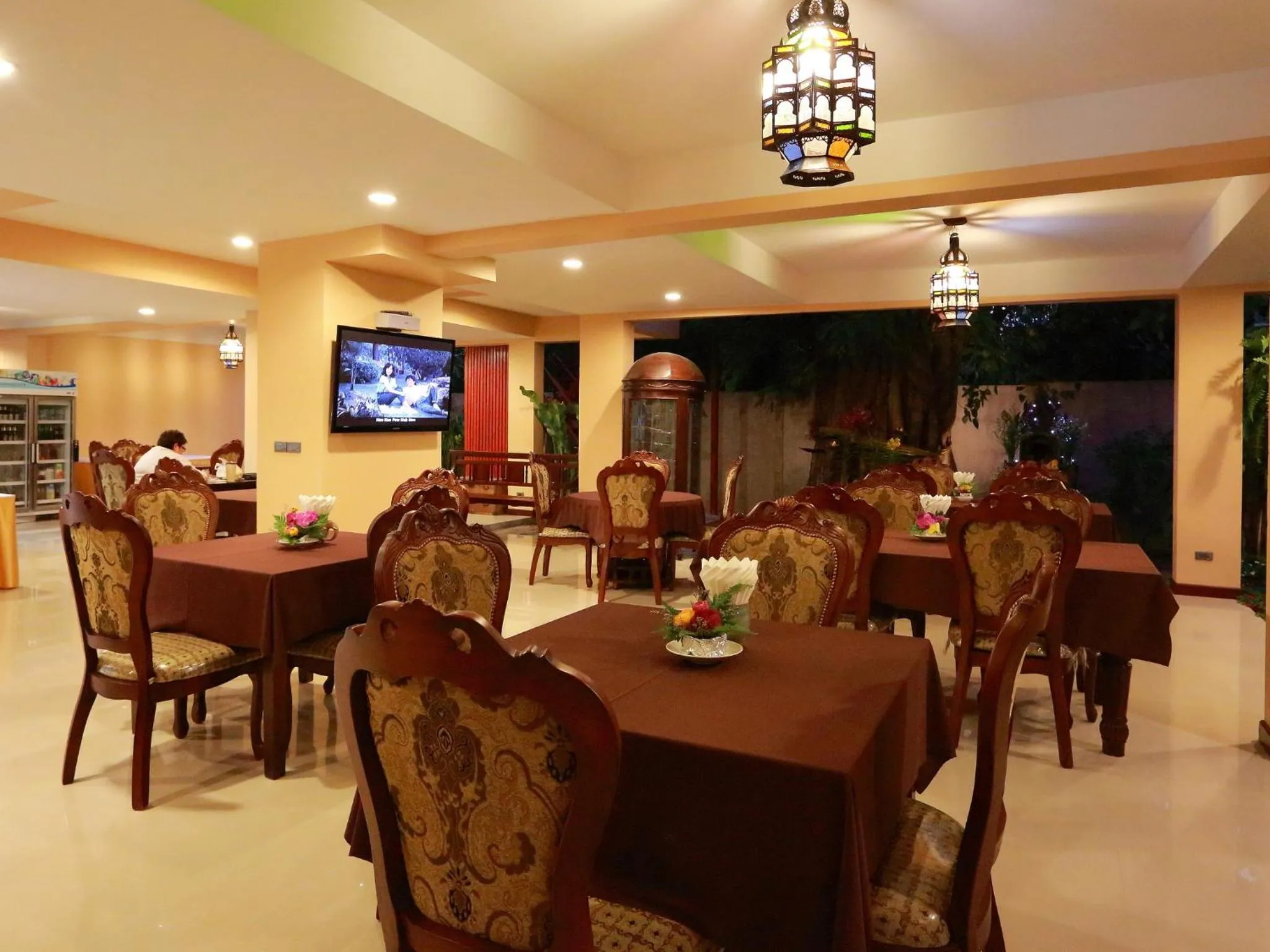 Restaurant/places to eat in At Chiang Mai Hotel