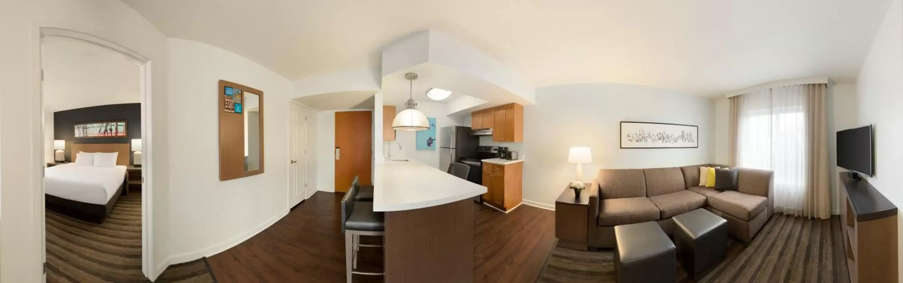 Deluxe One-Bedroom Suite in Hyatt House Miami Airport