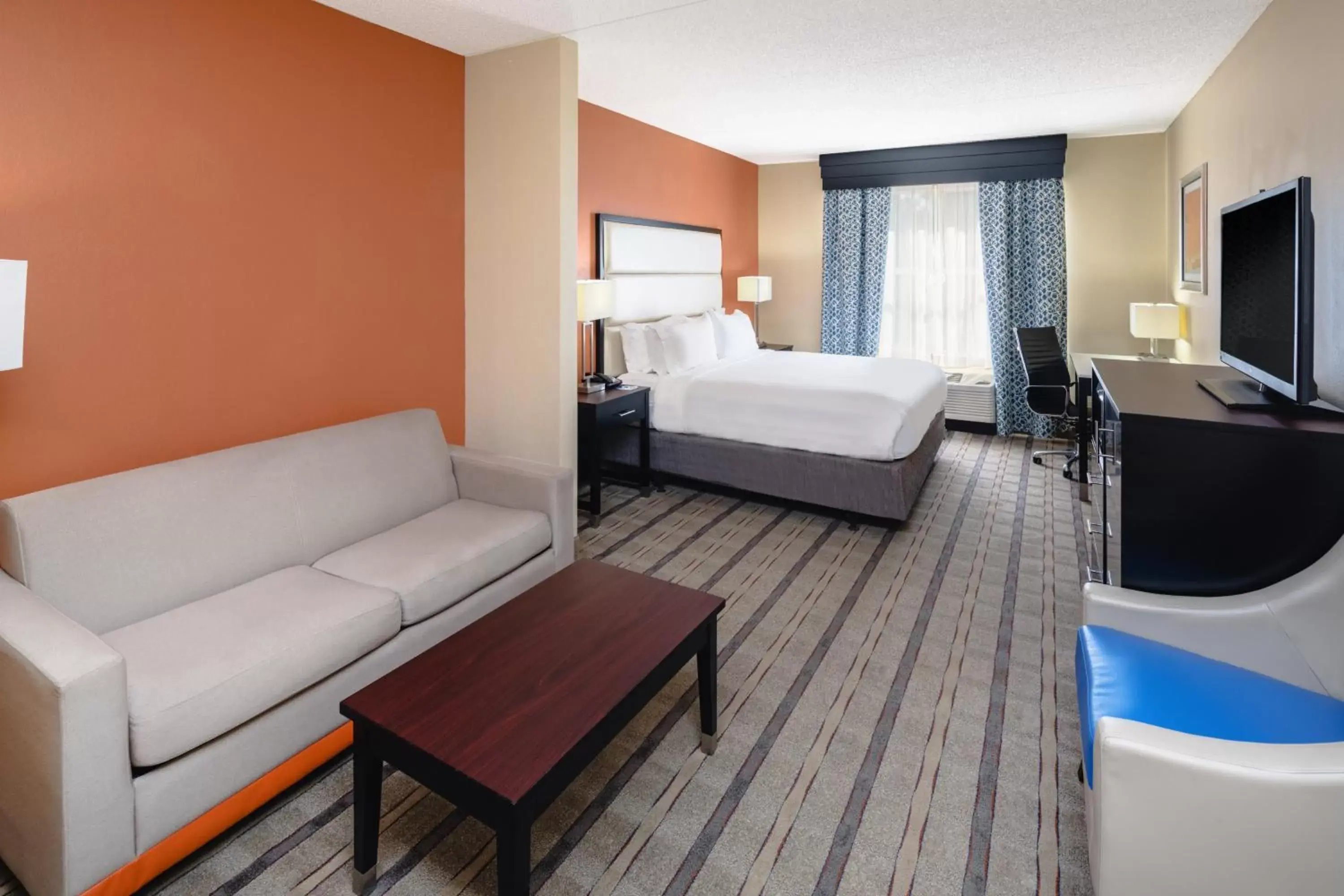 Photo of the whole room in Holiday Inn Express & Suites Atlanta NE- Duluth, an IHG Hotel