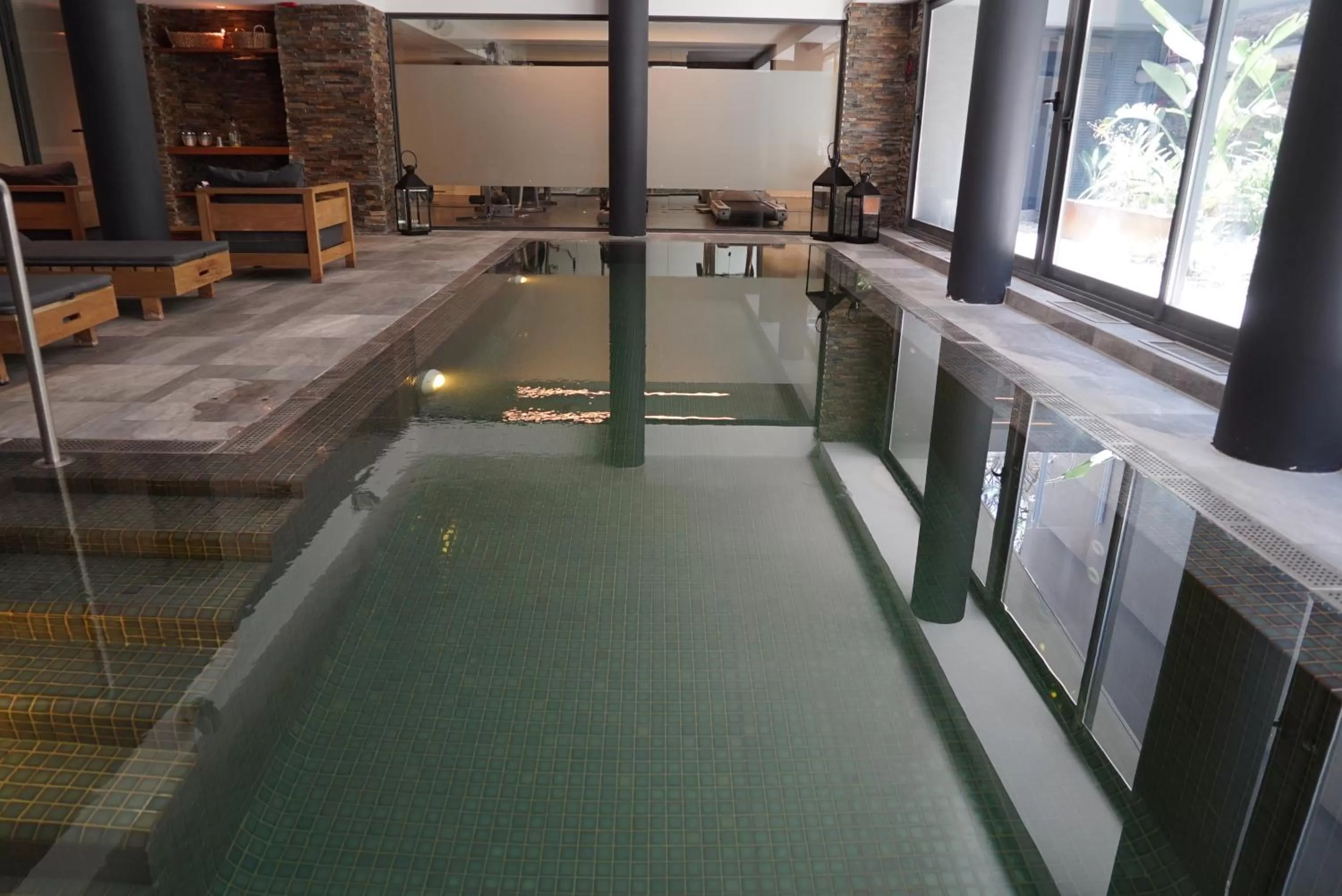 Swimming pool in Cottage Puerto Buceo