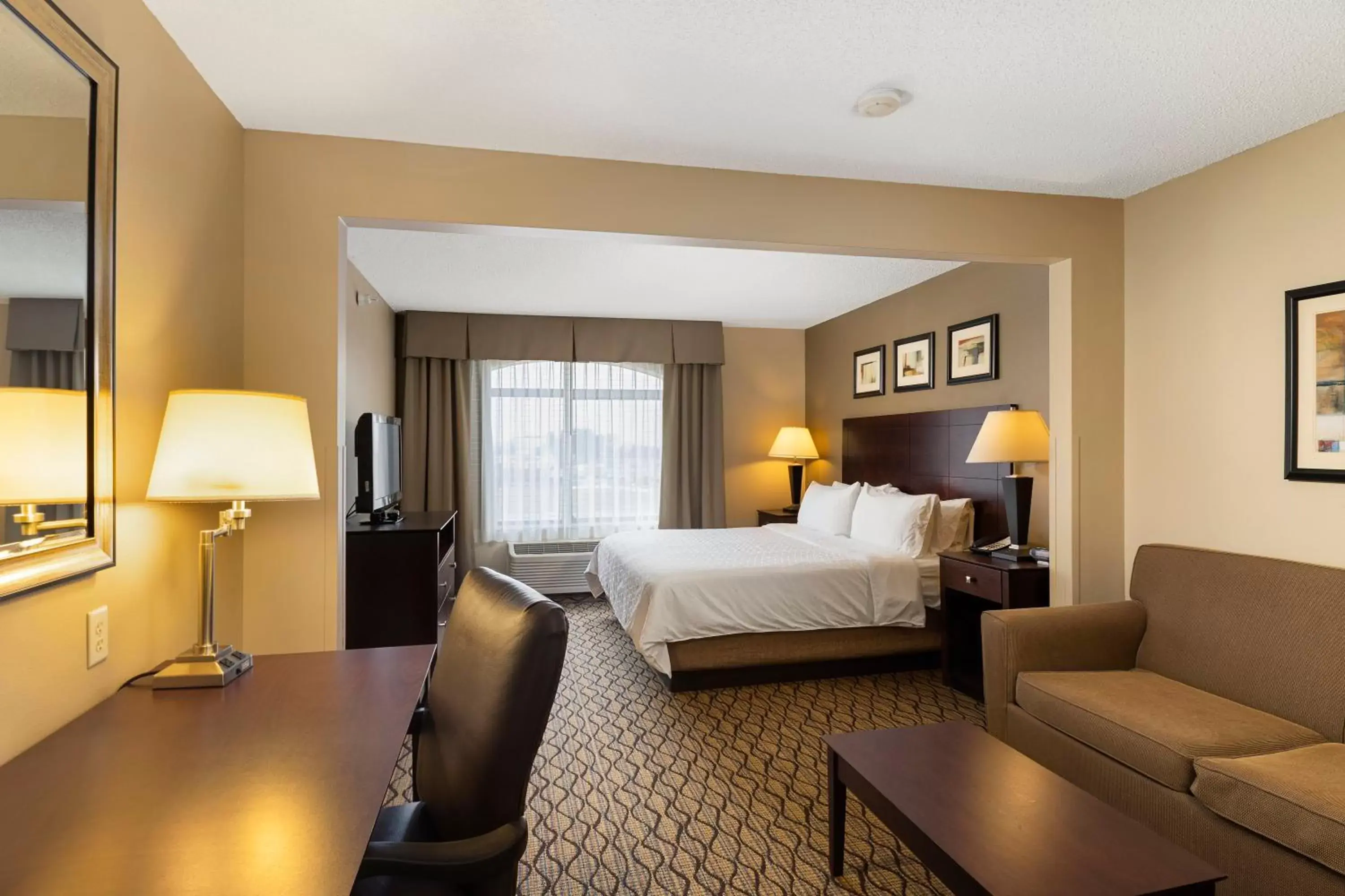 Photo of the whole room in Holiday Inn Express Bloomington West, an IHG Hotel