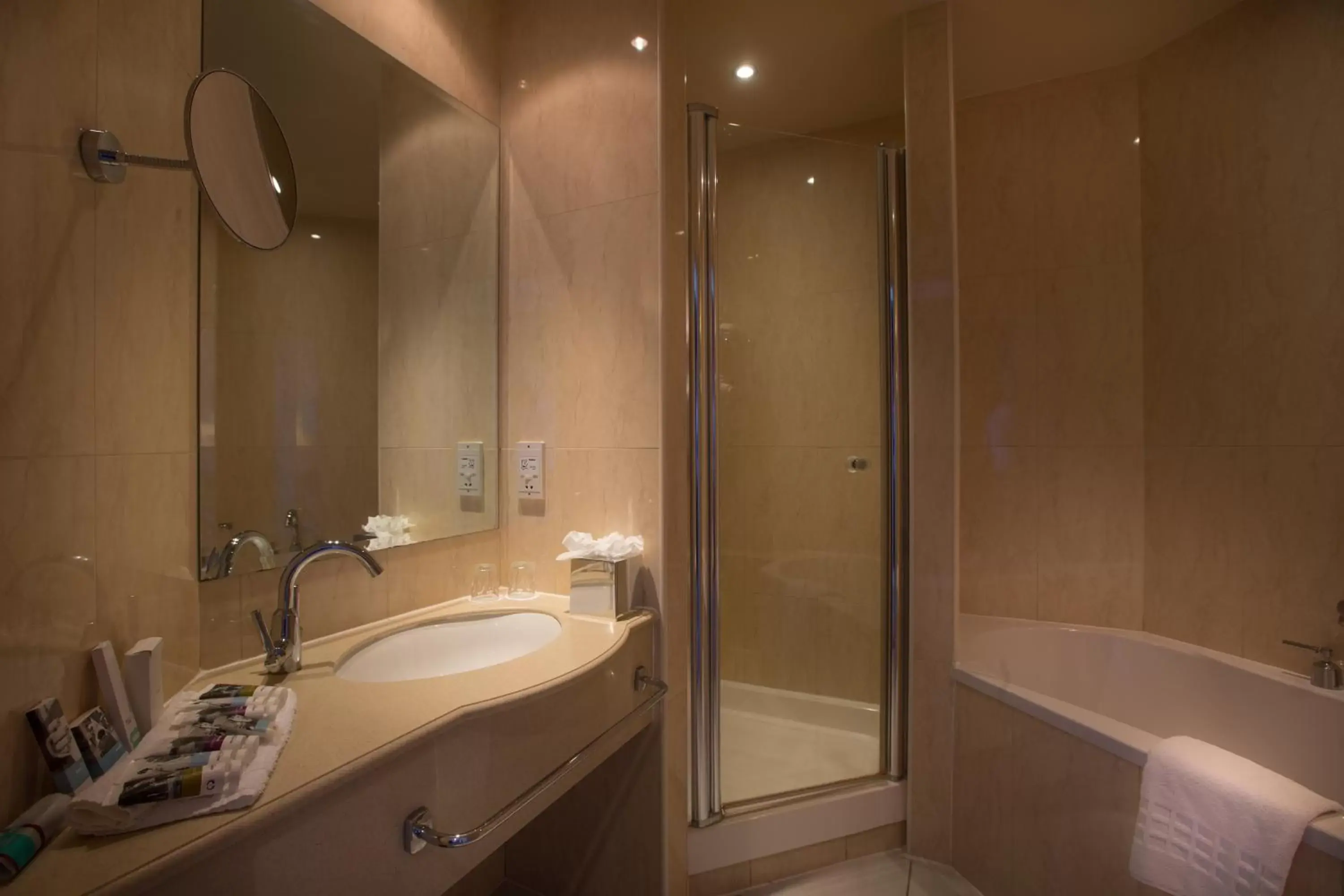 Bathroom in Mercure Cardiff Holland House Hotel & Spa