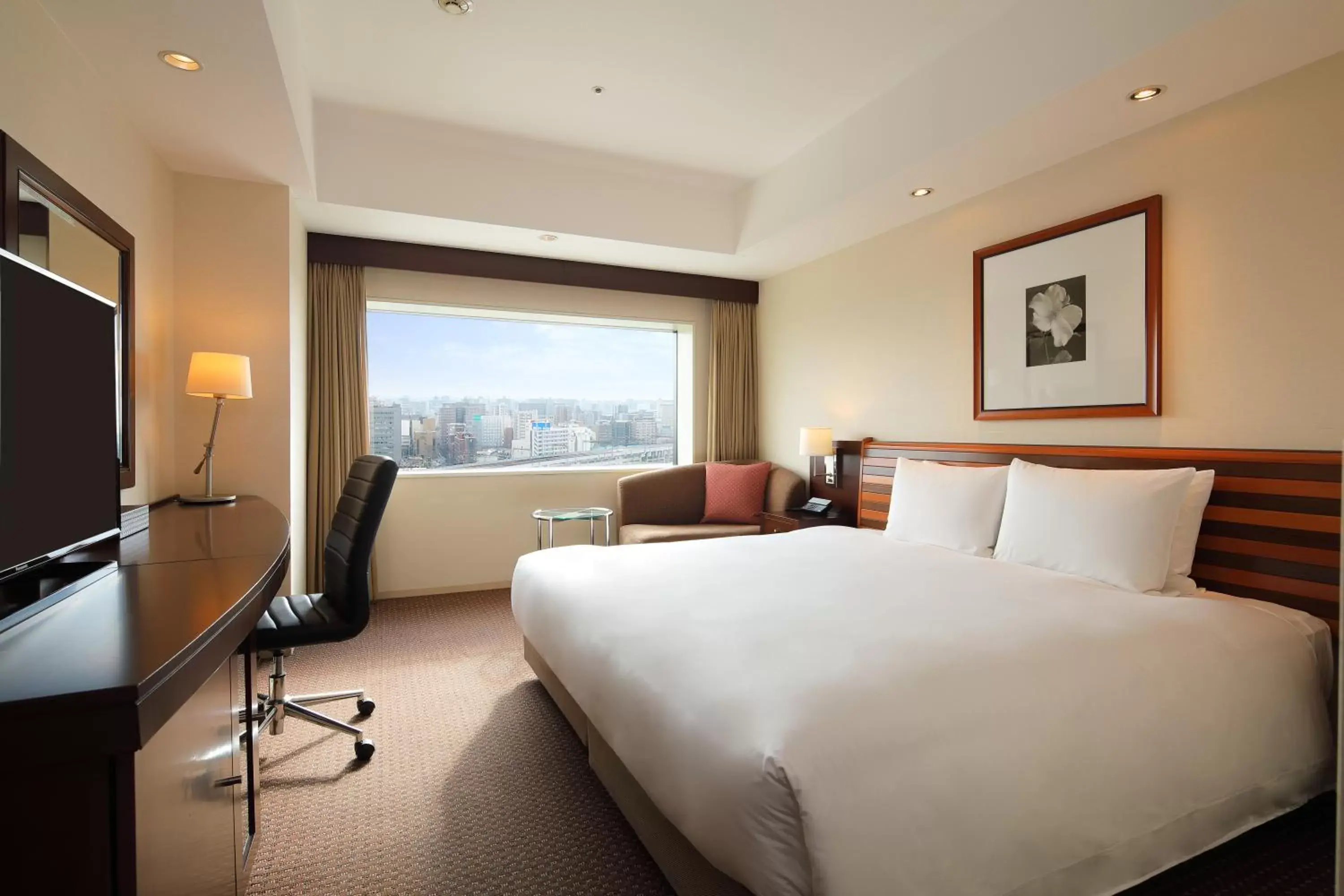 Photo of the whole room in ANA Crowne Plaza Okayama, an IHG Hotel