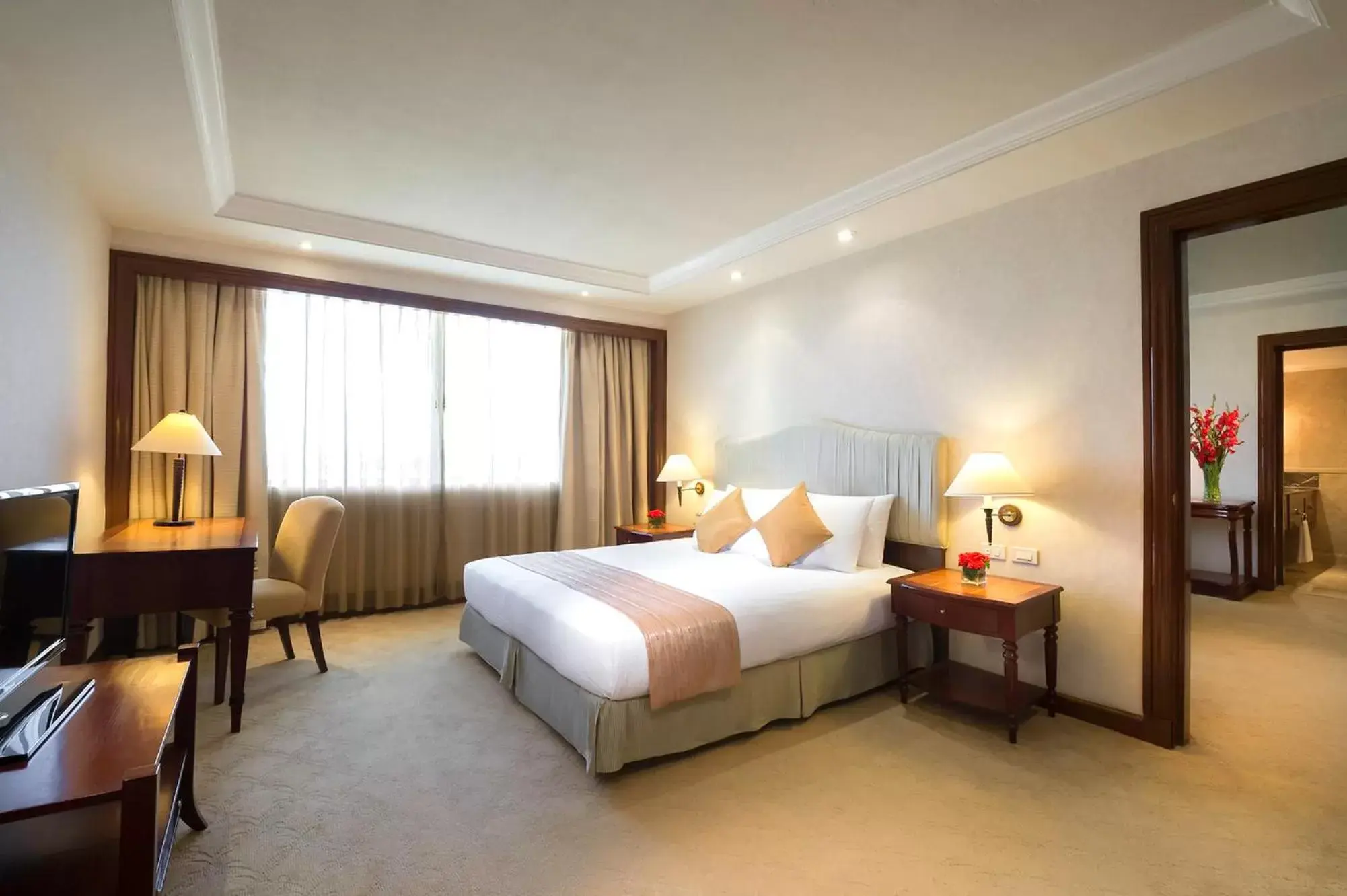 Bedroom, Bed in Marco Polo Plaza Cebu