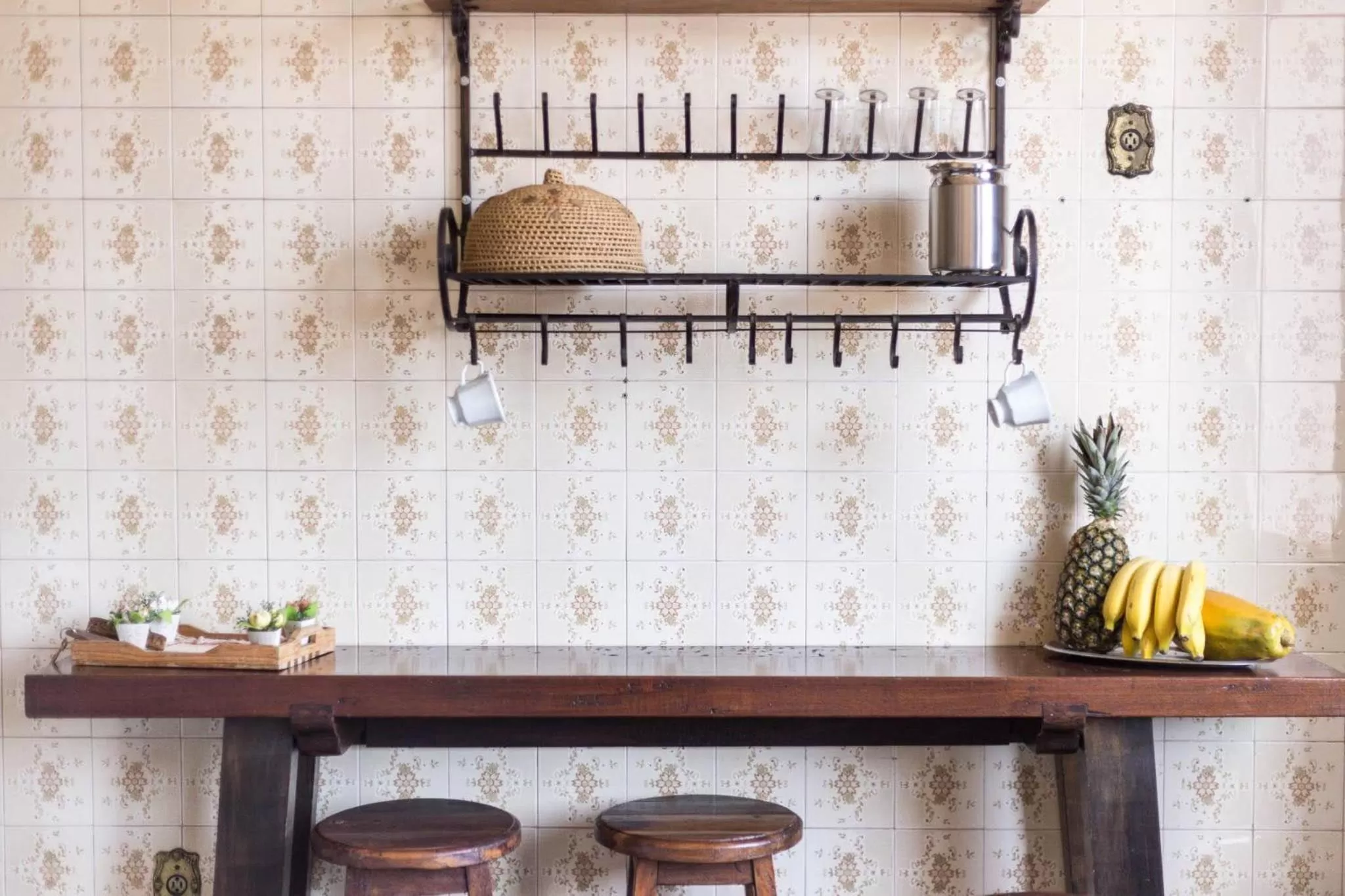 Kitchen or kitchenette, Bed in Pousada Rio Branco Nova Lima