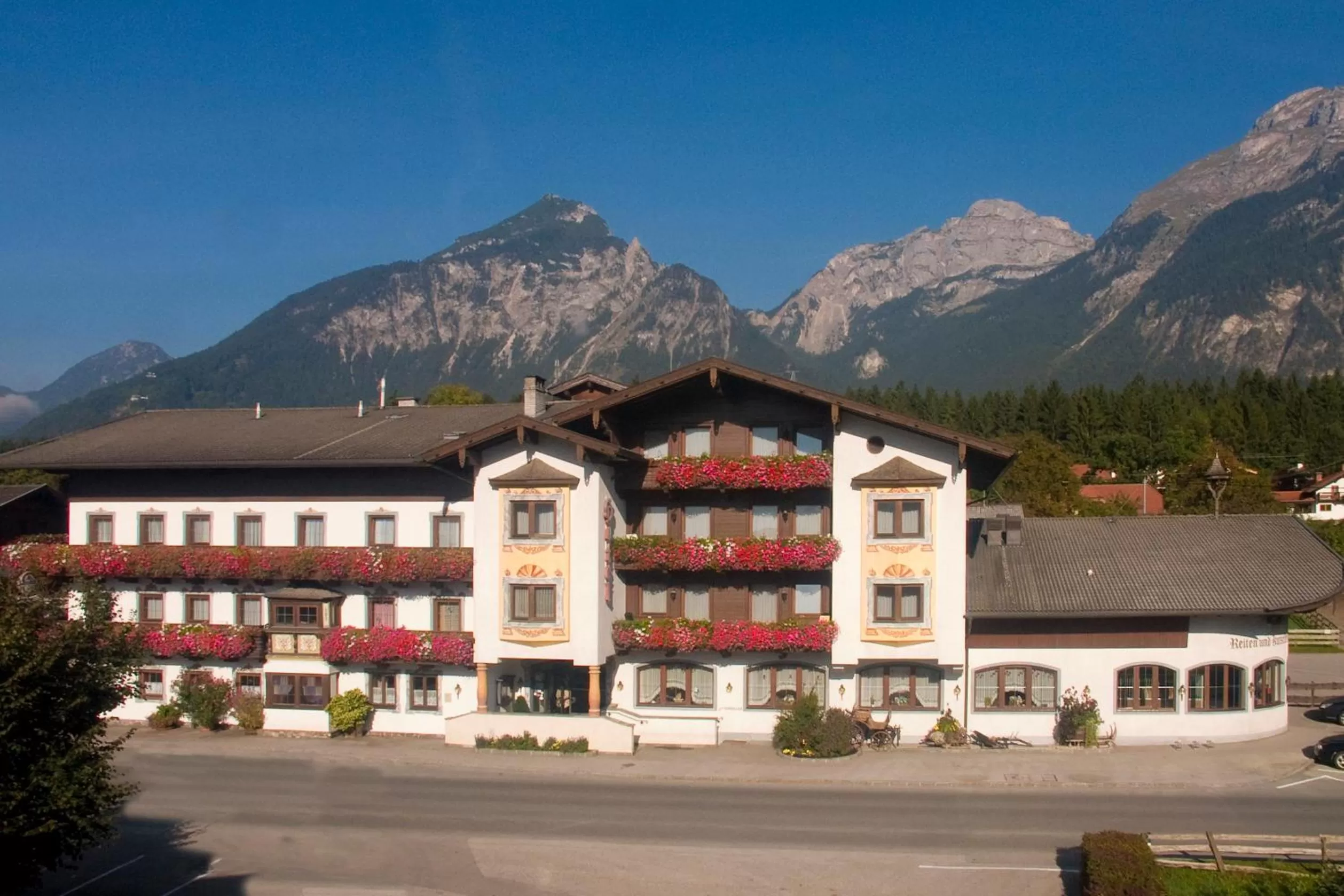 Facade/entrance in Hotel Hauserwirt