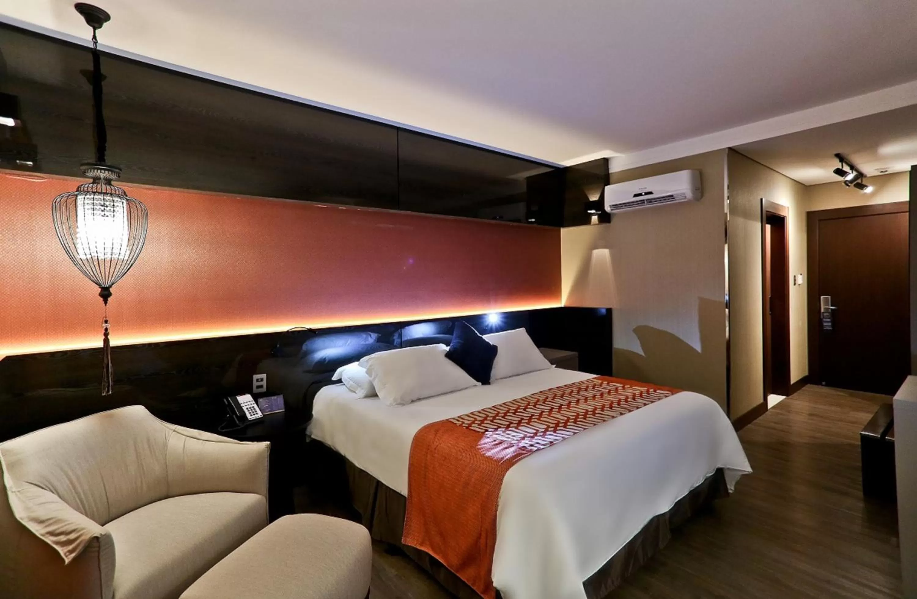 Bed in Sandri Palace Hotel