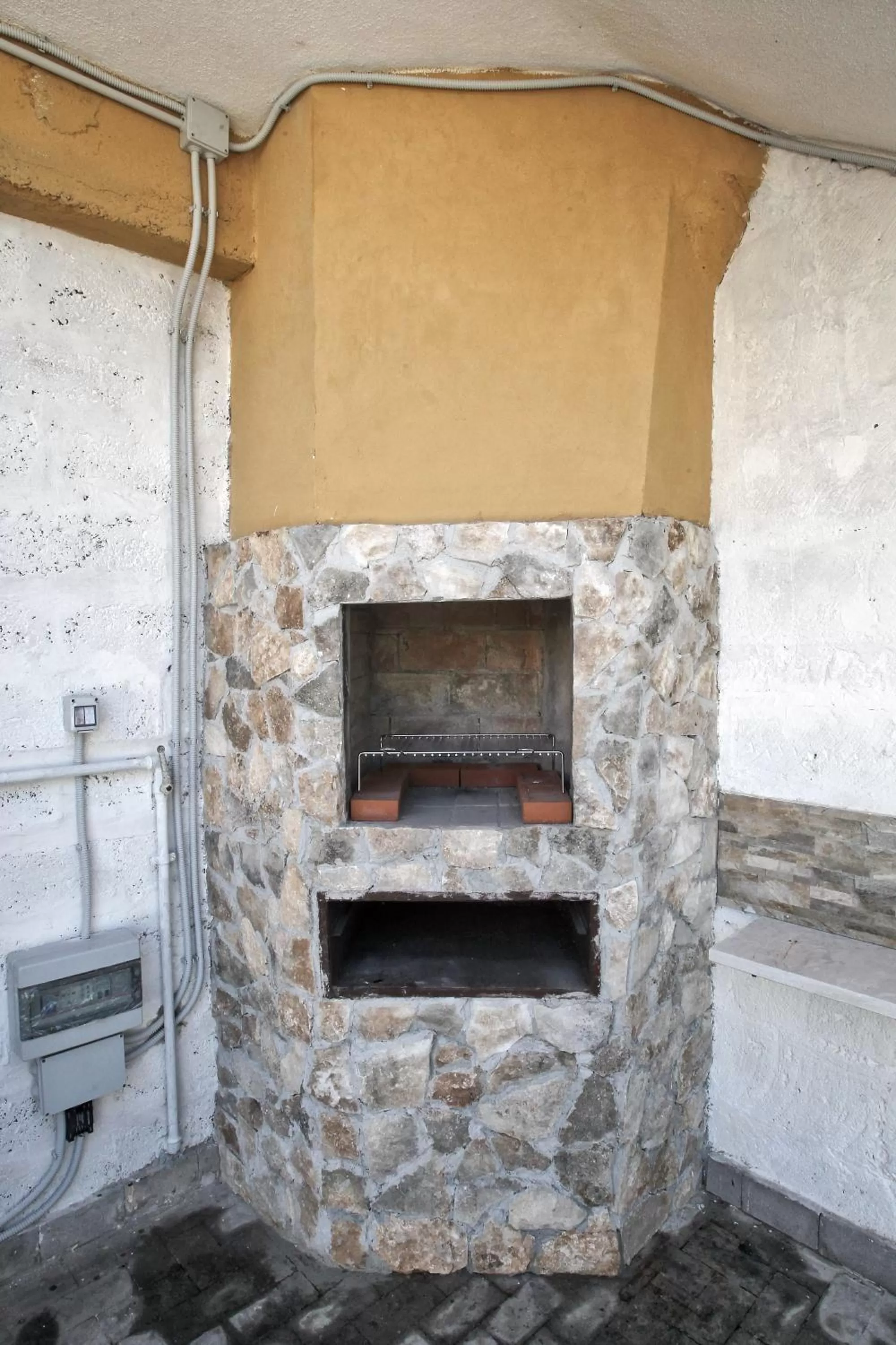 BBQ facilities in B&B villa al mare