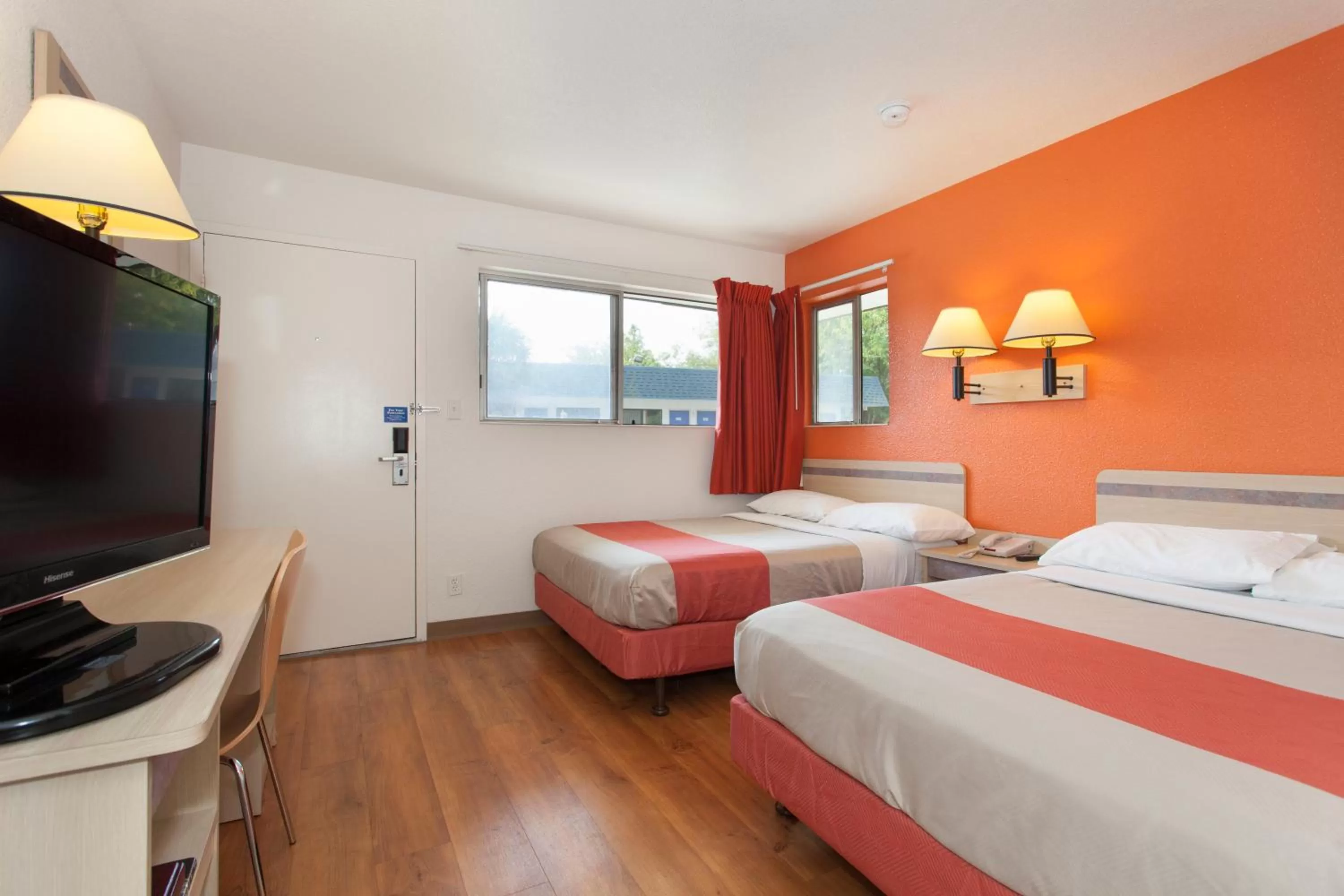 TV and multimedia in Motel 6 Davis-Near UC Davis