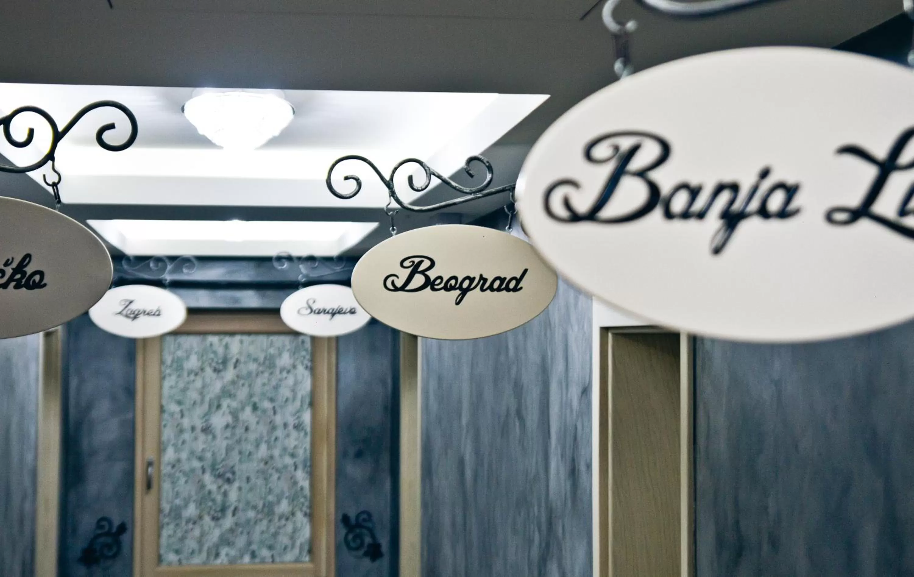 Decorative detail in Hotel Bakarni Lonac