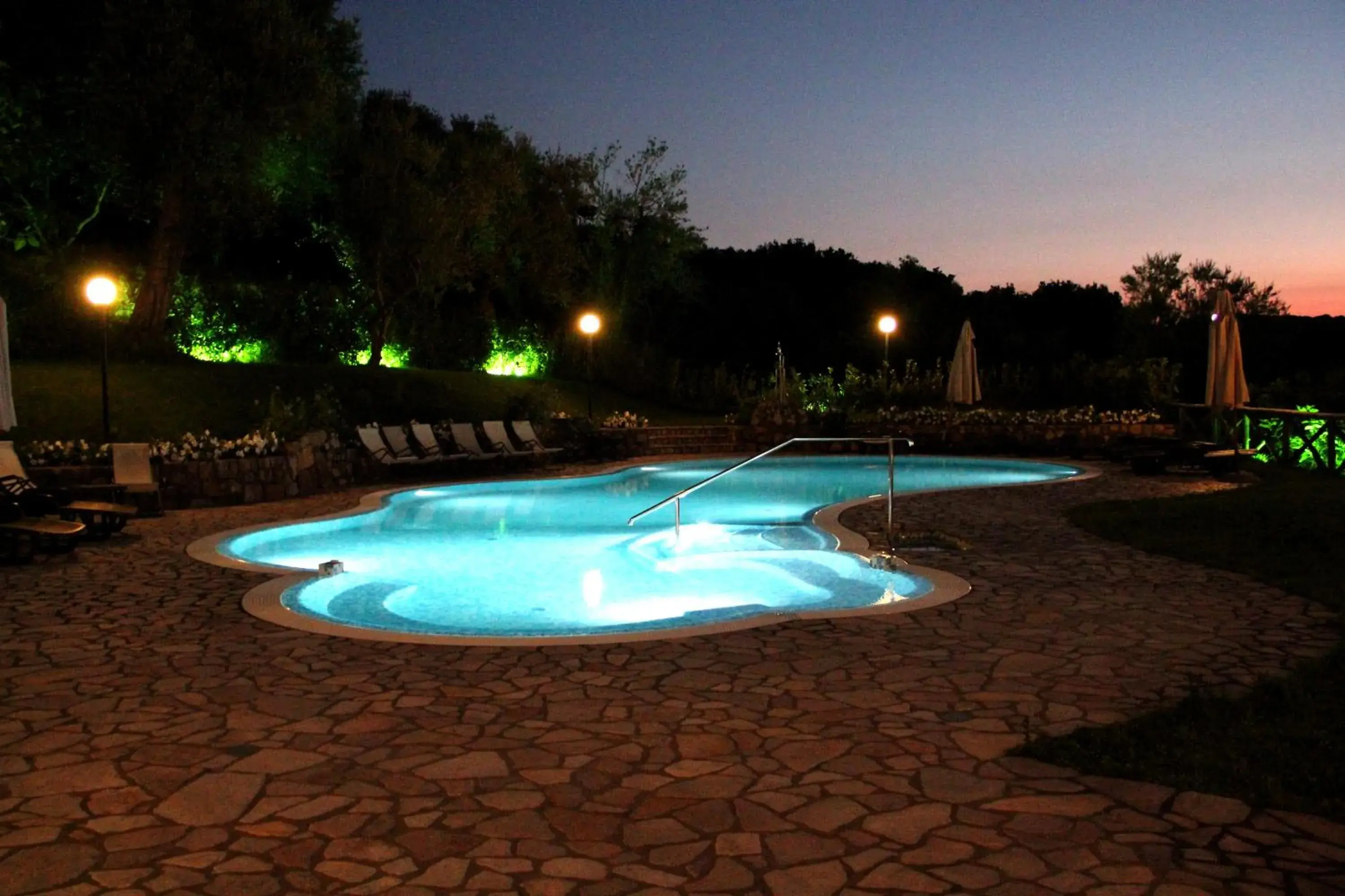 Swimming Pool in Johanna Park Hotel