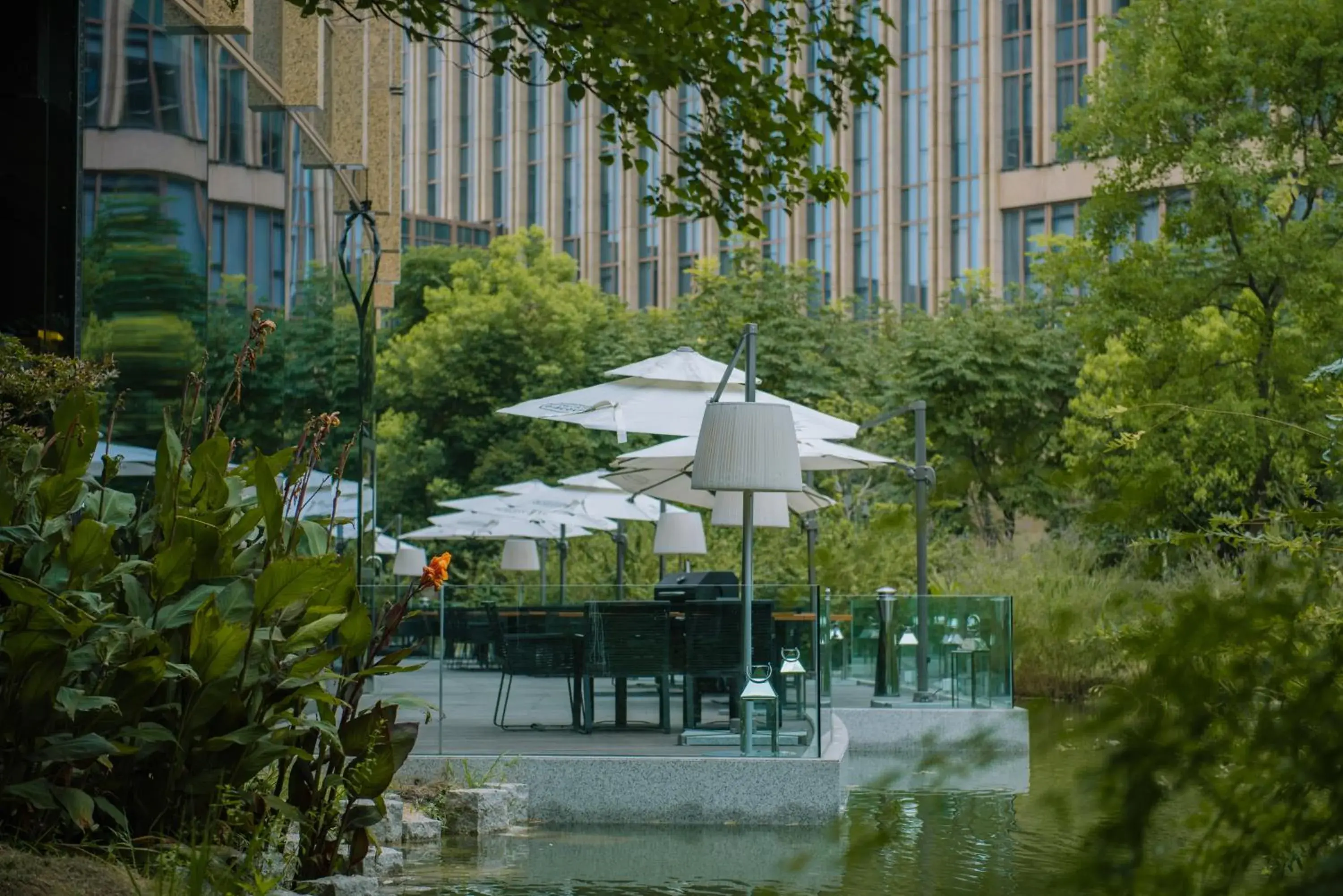 Garden in Renaissance Nanjing Olympic Centre Hotel