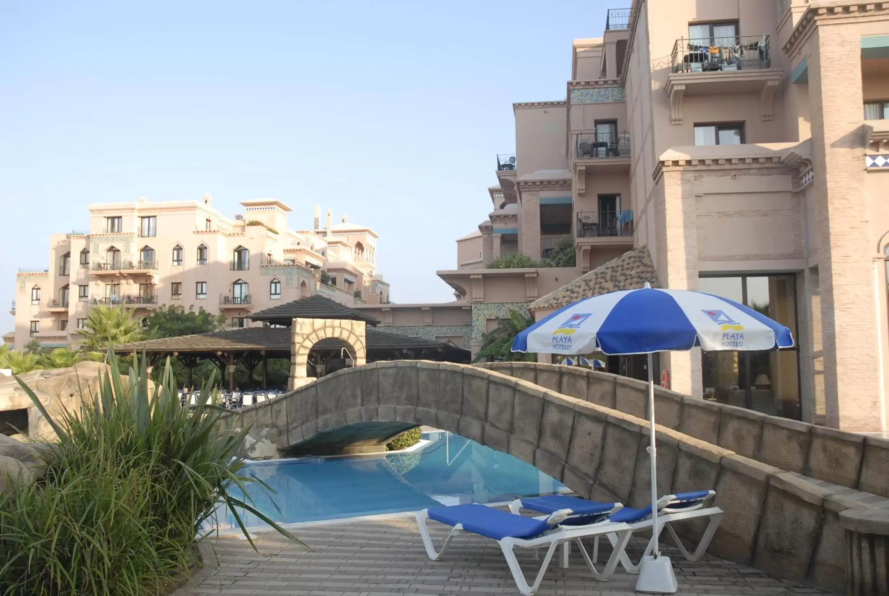 Facade/entrance, Pool View in Playacanela Hotel
