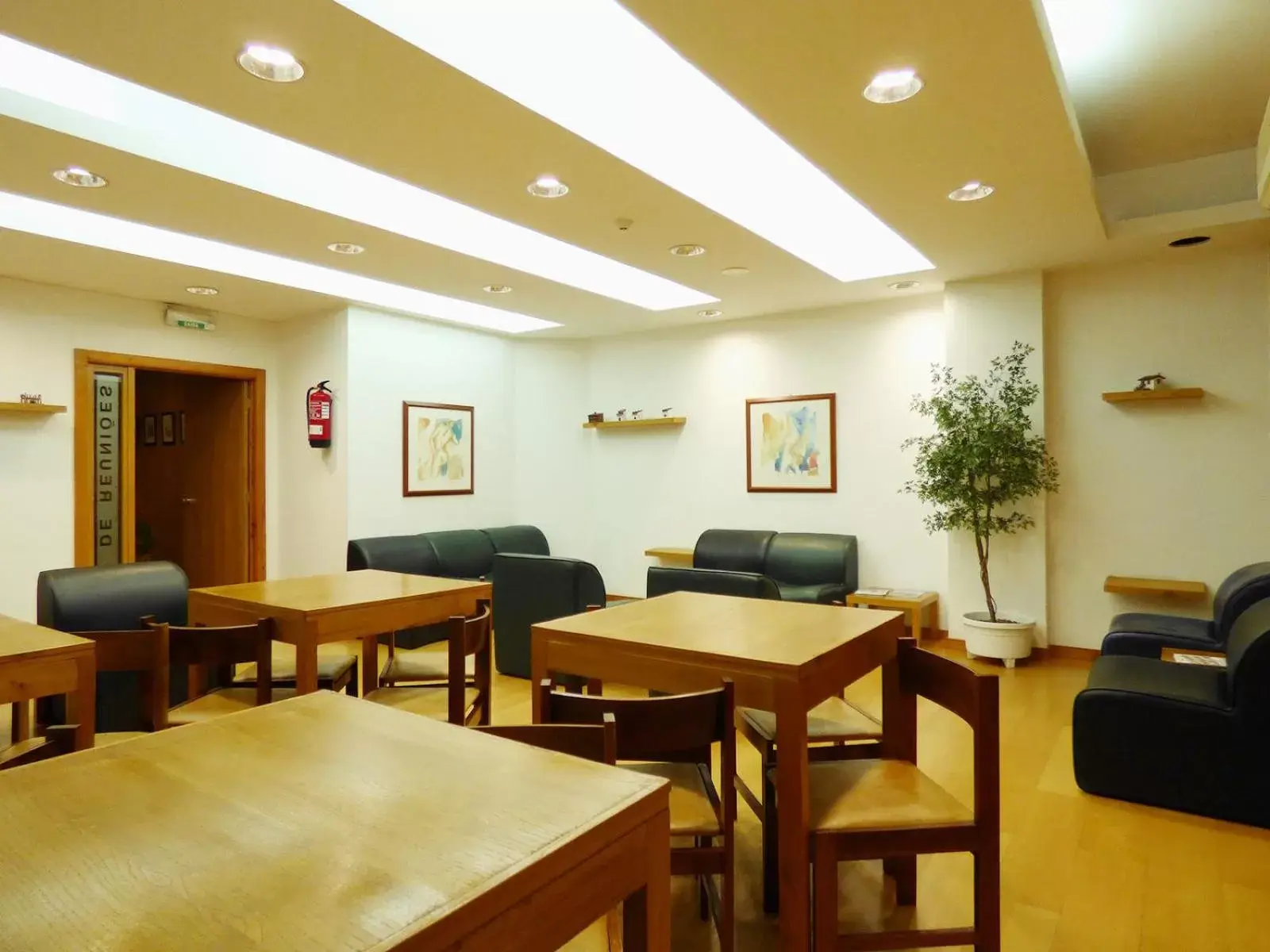Business facilities, Restaurant/Places to Eat in Hotel Nordeste Shalom