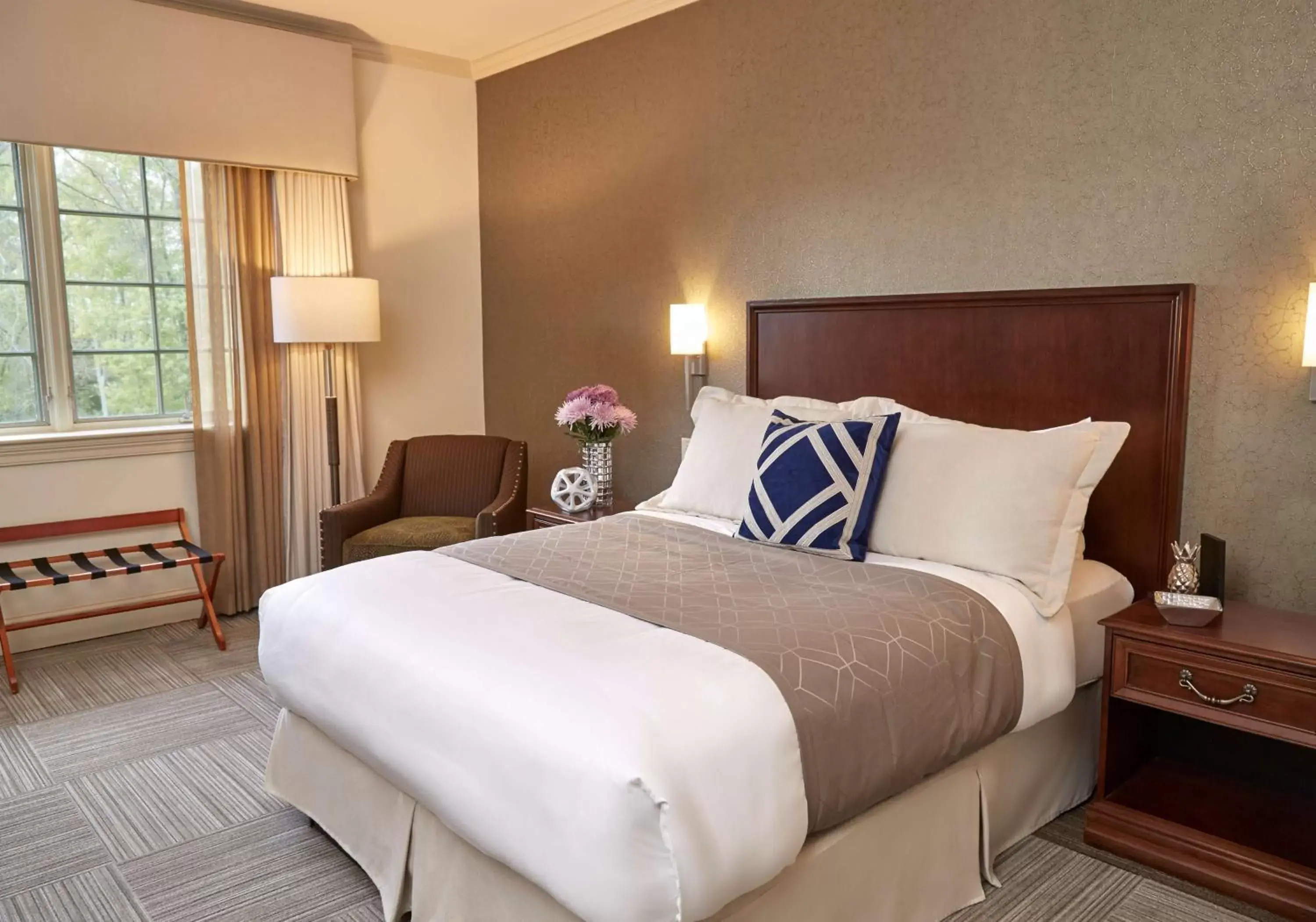 Photo of the whole room, Bed in Rizzo Center, a Destination by Hyatt Hotel Photo of the whole room, Bed in Rizzo Center, a Destination by Hyatt Hotel