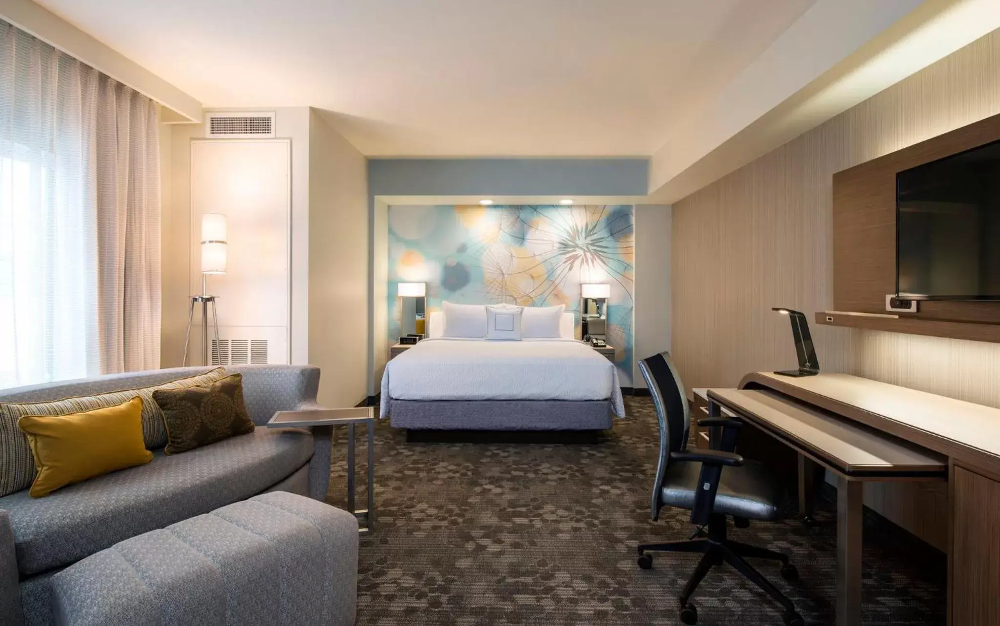 Bedroom, Bed in Courtyard by Marriott Calgary South