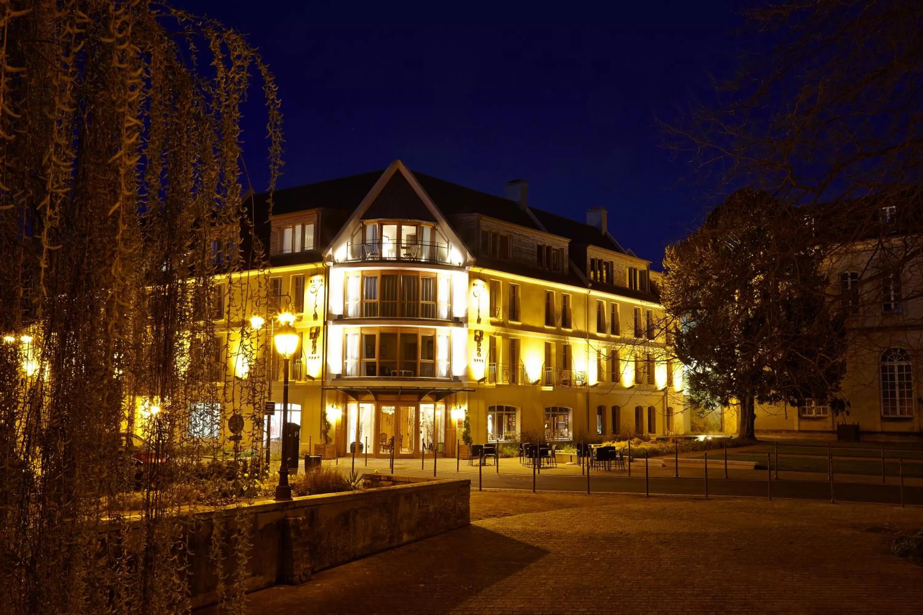 Facade/entrance in Villa Lara Hotel