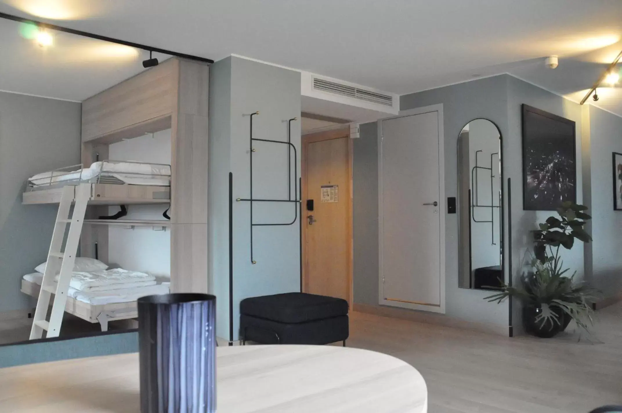 Photo of the whole room, Bunk Bed in Scandic Royal Stavanger