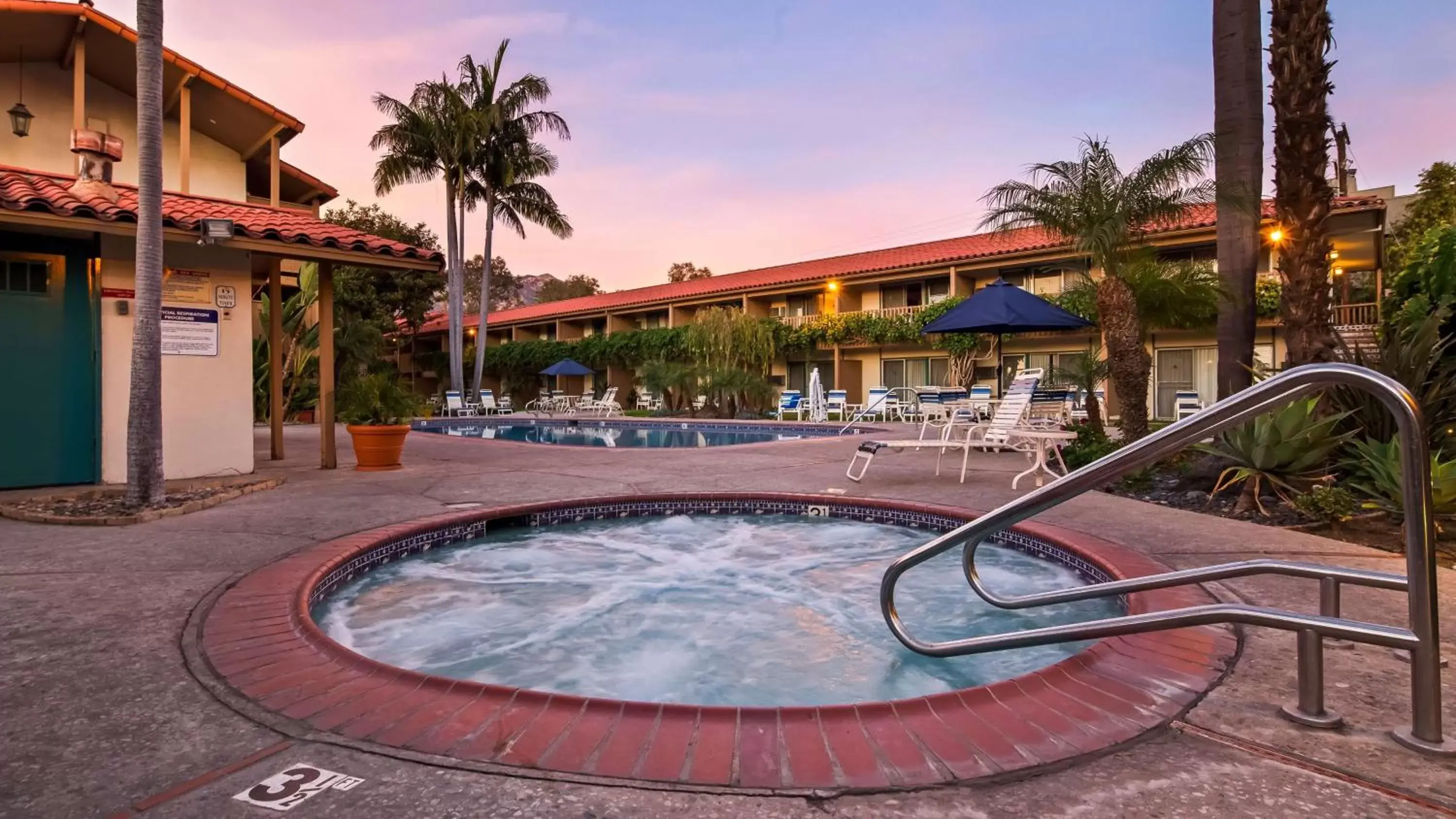 Pool view, Swimming Pool in Best Western Plus Pepper Tree Inn