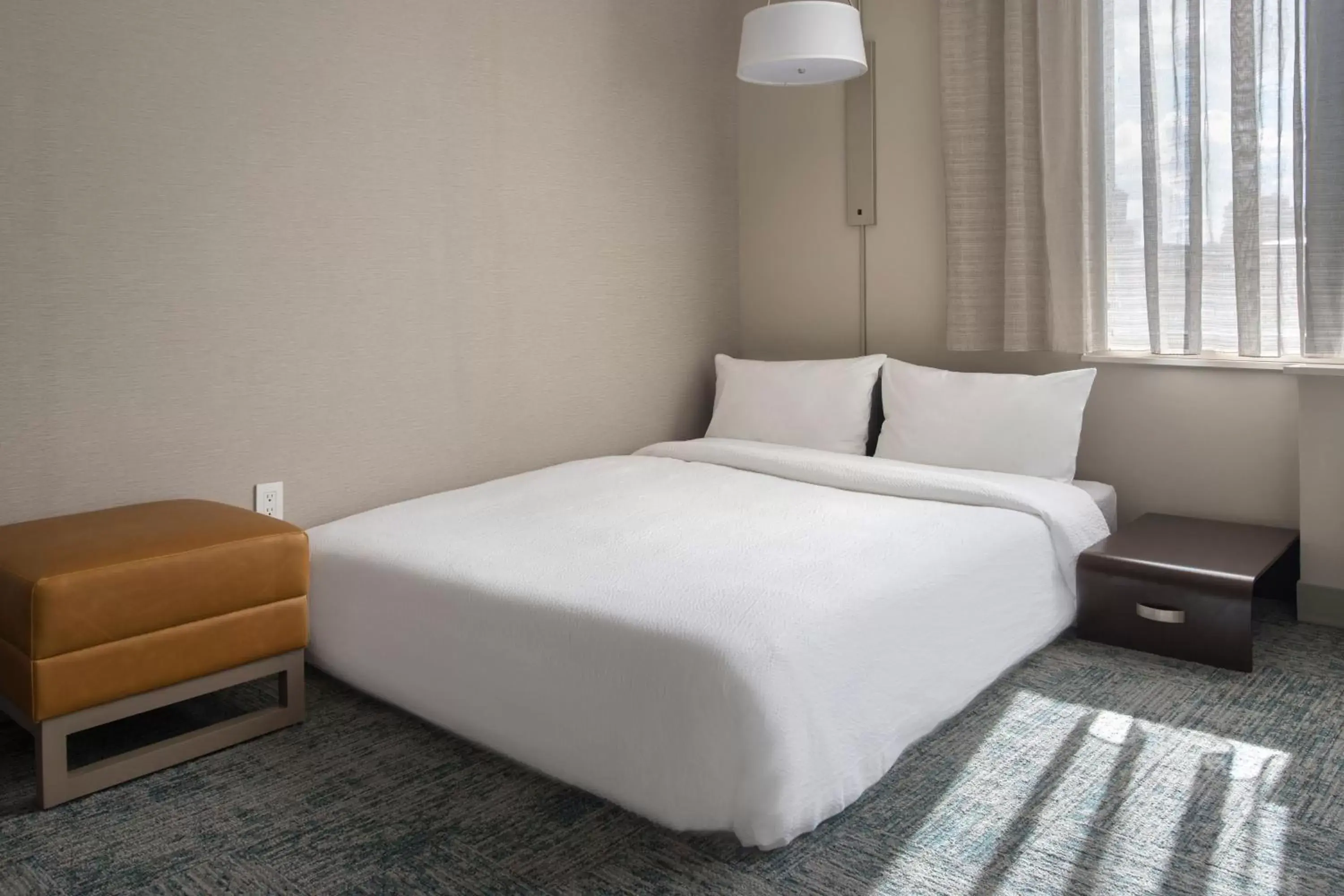 Photo of the whole room, Bed in TownePlace Suites by Marriott New York Brooklyn