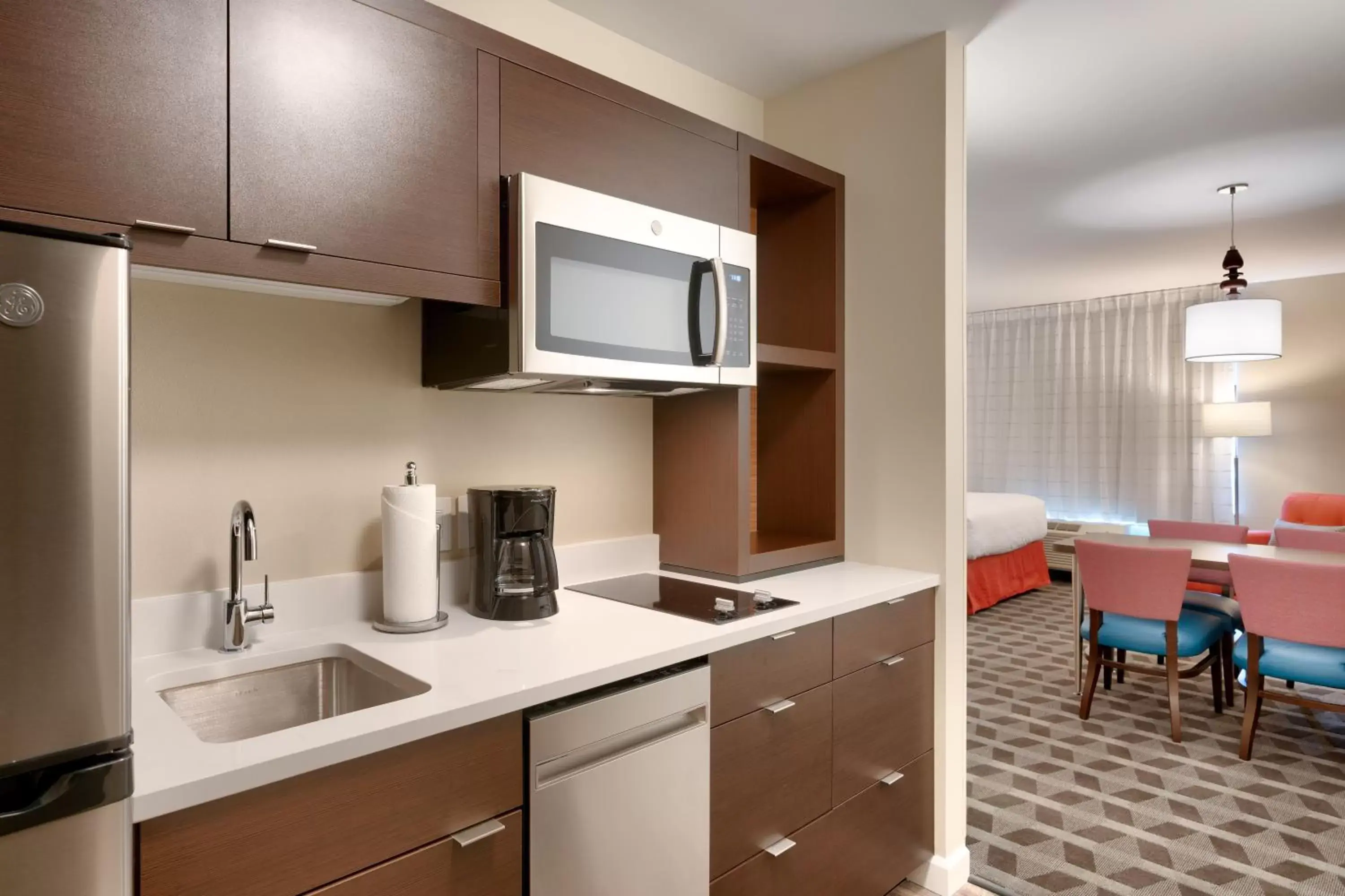 Kitchen/Kitchenette in TownePlace Suites by Marriott Salt Lake City Draper