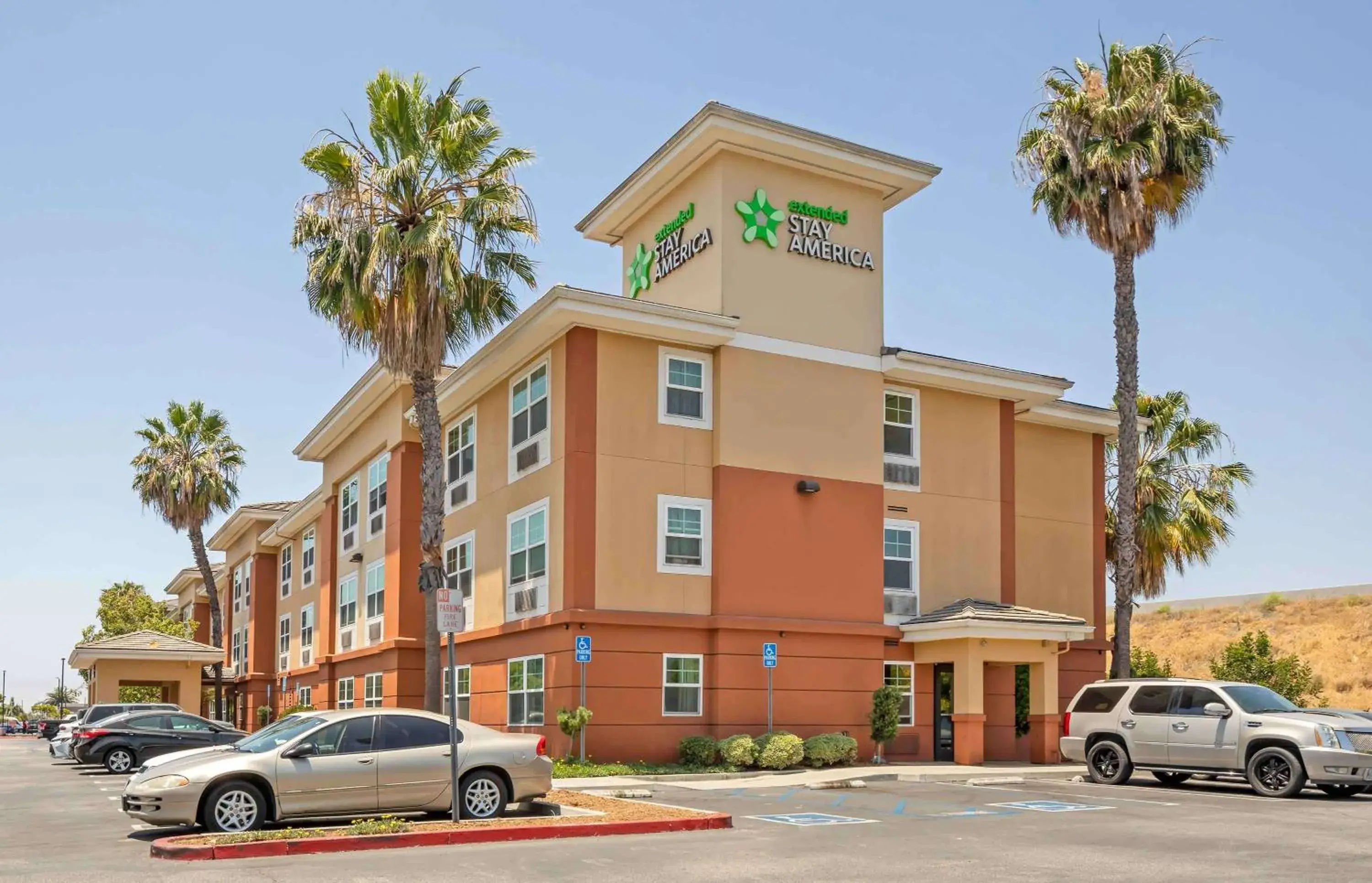 Property Building in Extended Stay America Suites - Los Angeles - Carson